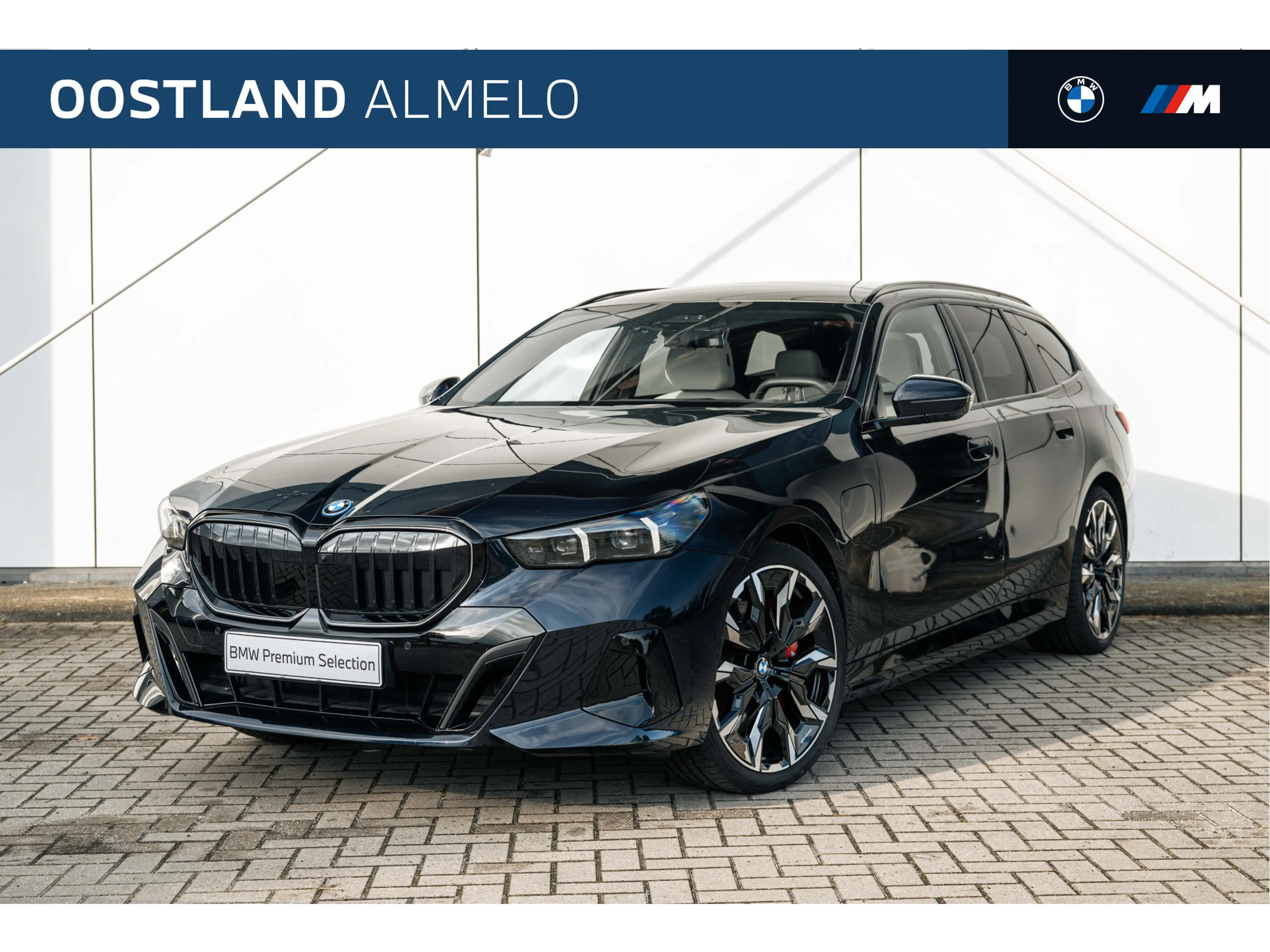 BMW 550 5 Serie Touring 550e xDrive M Sport Automaat / Tre