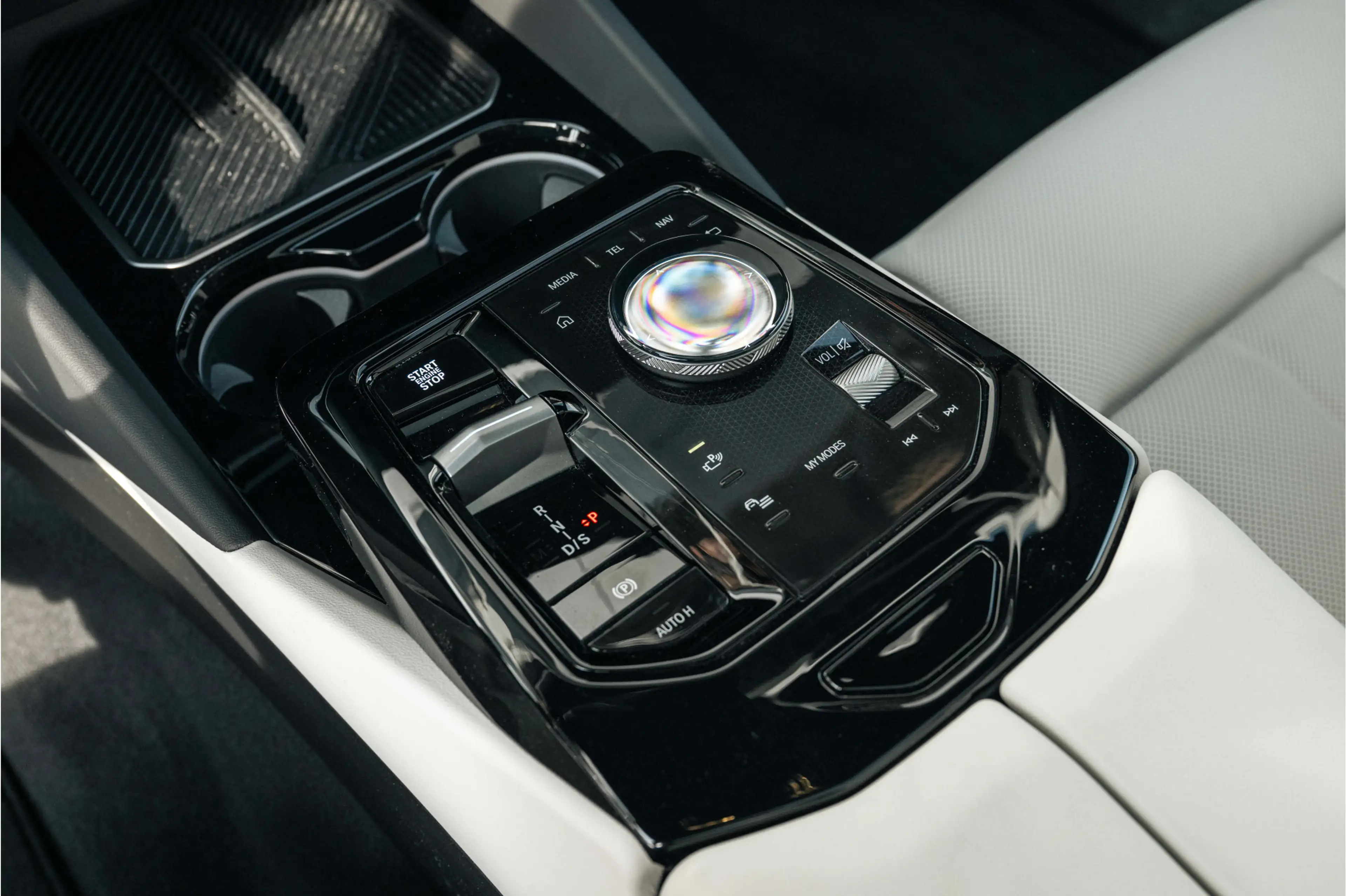 BMW 550 5 Serie Touring 550e xDrive M Sport Automaat / Tre — photo 14
