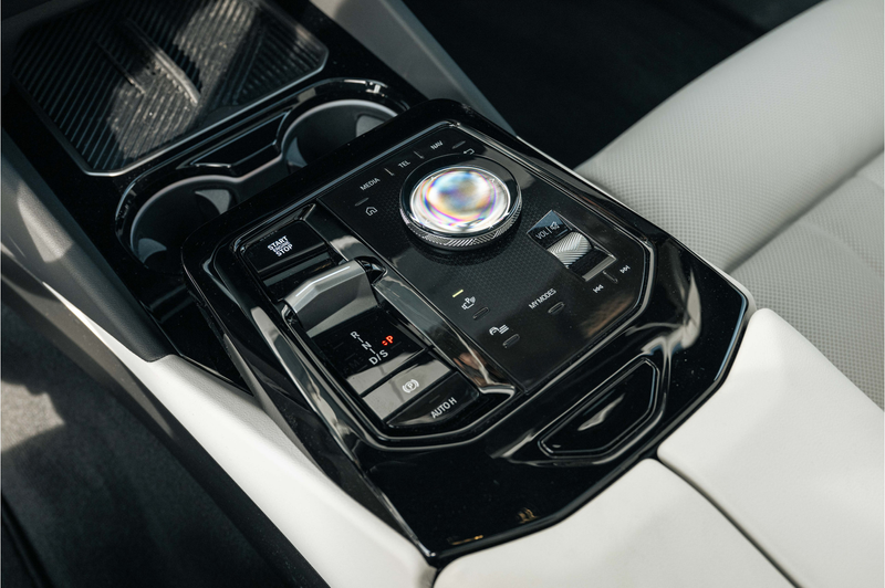 BMW 550 5 Serie Touring 550e xDrive M Sport Automaat / Tre — photo 14