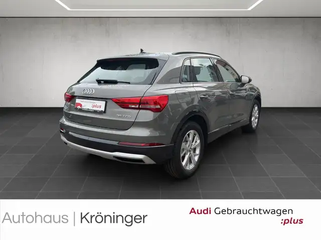 Audi Q3 view 2