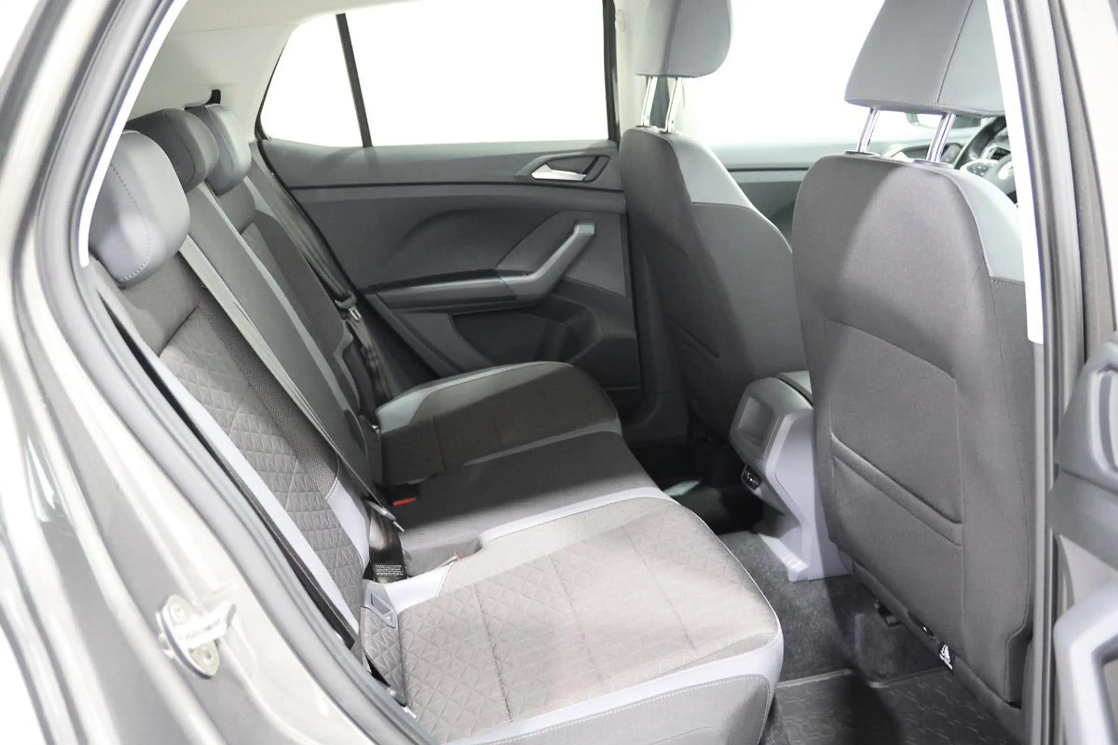 Volkswagen T-Cross 1.5 TSI 150 DSG LED GPS ACC VIRTUAL JA18 — photo 10