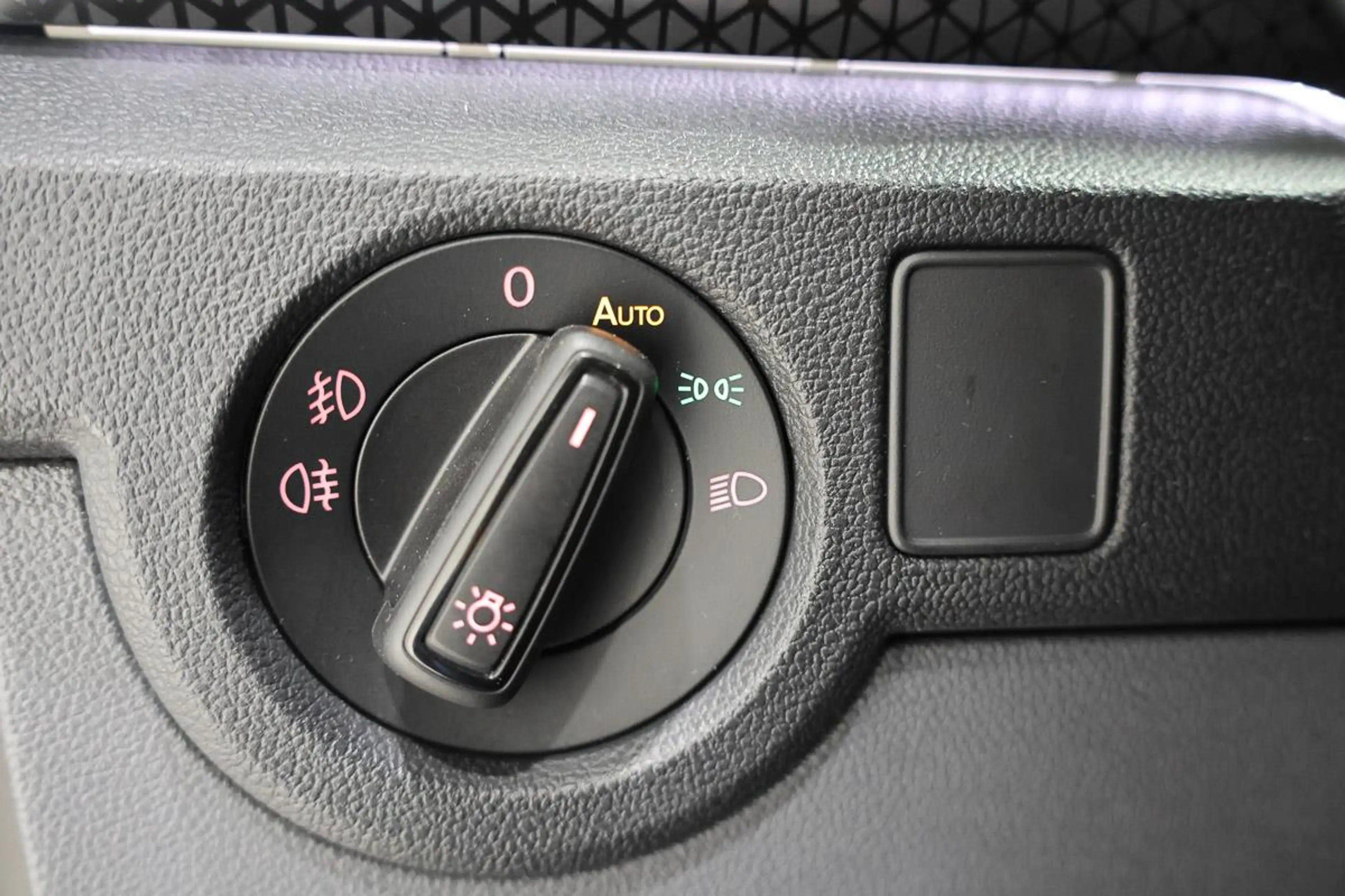 Volkswagen T-Cross 1.5 TSI 150 DSG LED GPS ACC VIRTUAL JA18 — photo 15