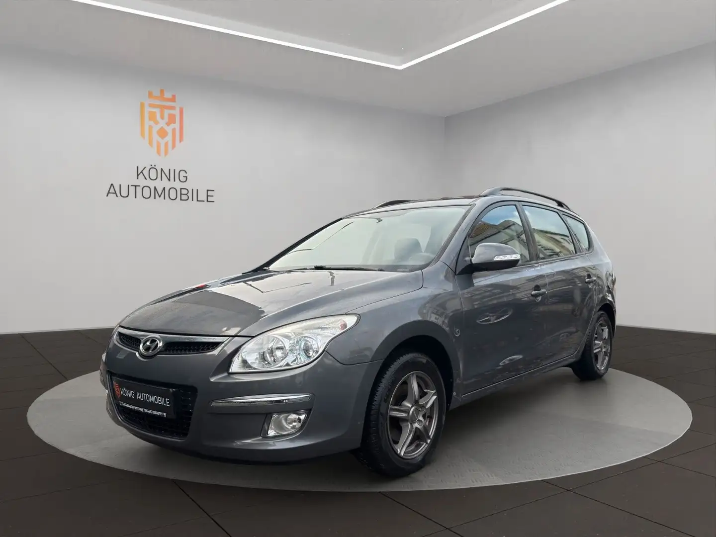 Hyundai i30 cw Comfort/KLIMA/SERVO/8xBEREIFT/LM Gris - 1