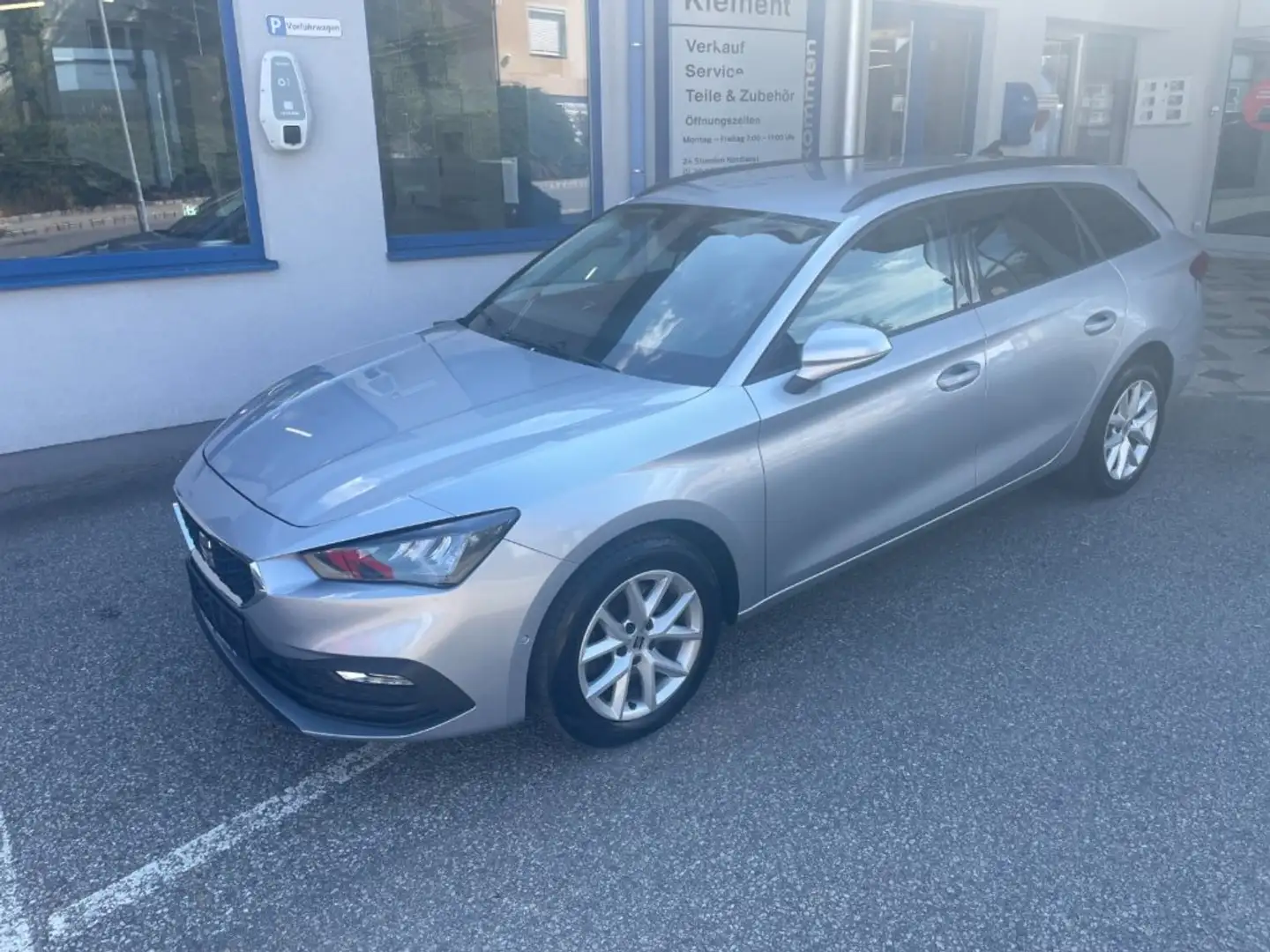 SEAT Leon SP Style 2.0 TDI Silber - 1