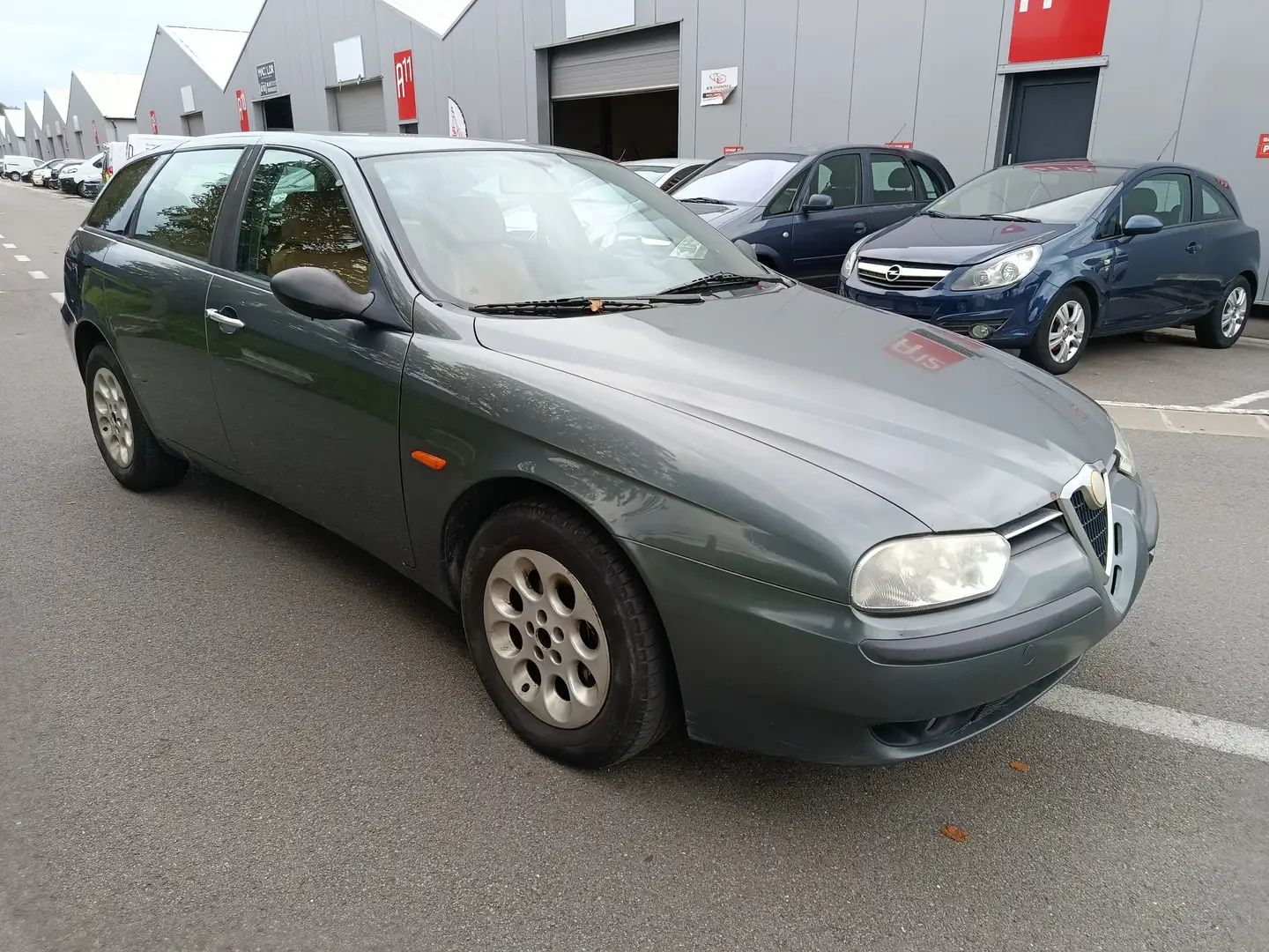 Alfa Romeo 156 1.9 JTD Gris - 2