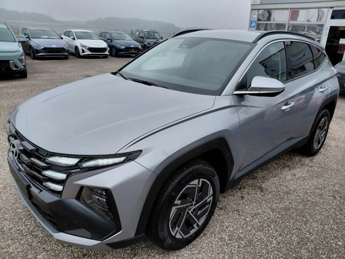 Hyundai TUCSON NX4 Jubile 1,6 T-GDi HEV 2WD AT t6hj1 Silber - 1