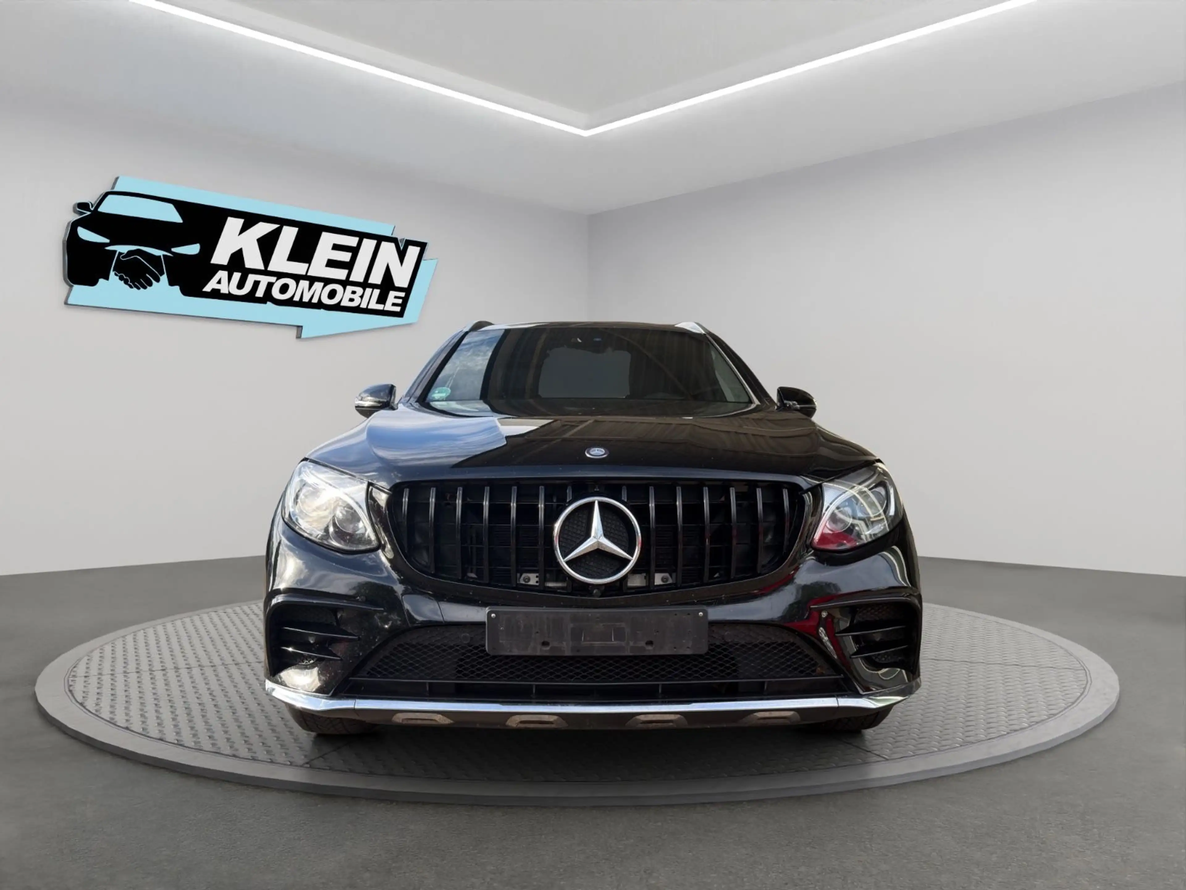Mercedes-Benz GLC 220 d AMG Line 4Matic 9G-Tronic — photo 3