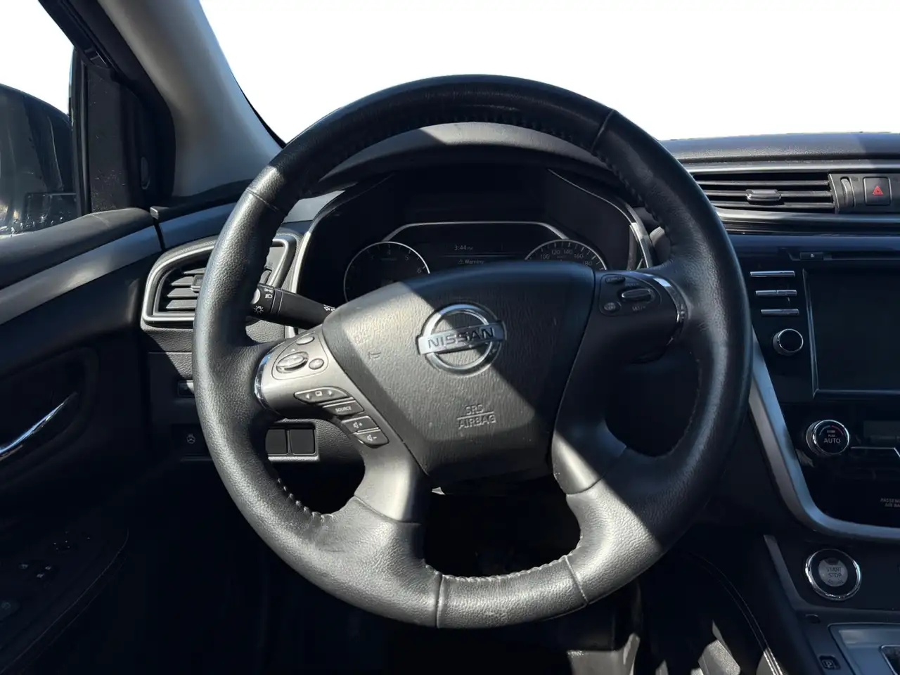 Nissan Murano снимка Nissan Murano