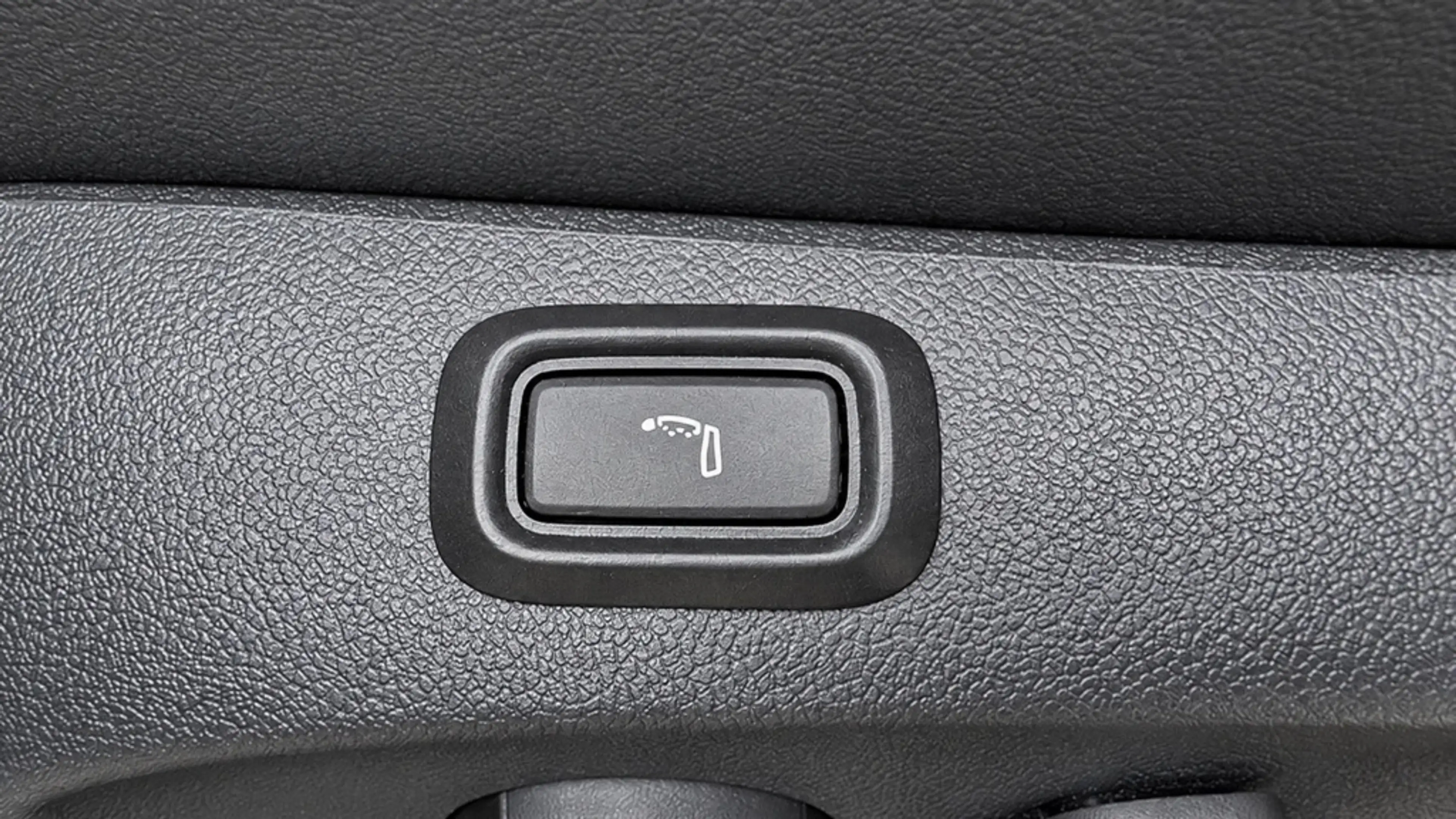 Volkswagen Passat Variant 1.5 eTSI Business — photo 12