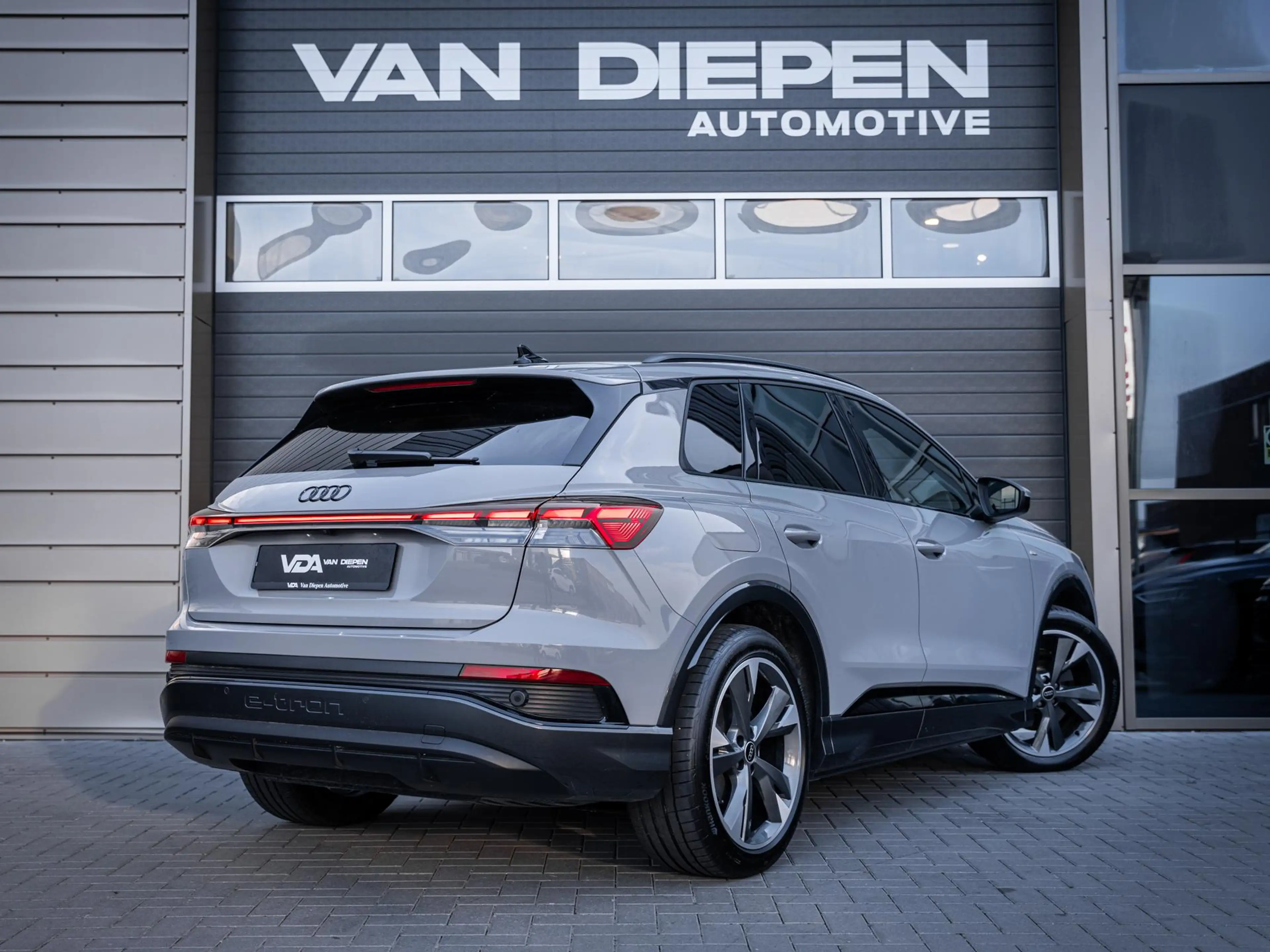 Audi Q4 e-tron 45 S Edition 82 kWh 3x S-Line l RS stoel l Elek. S — photo 6