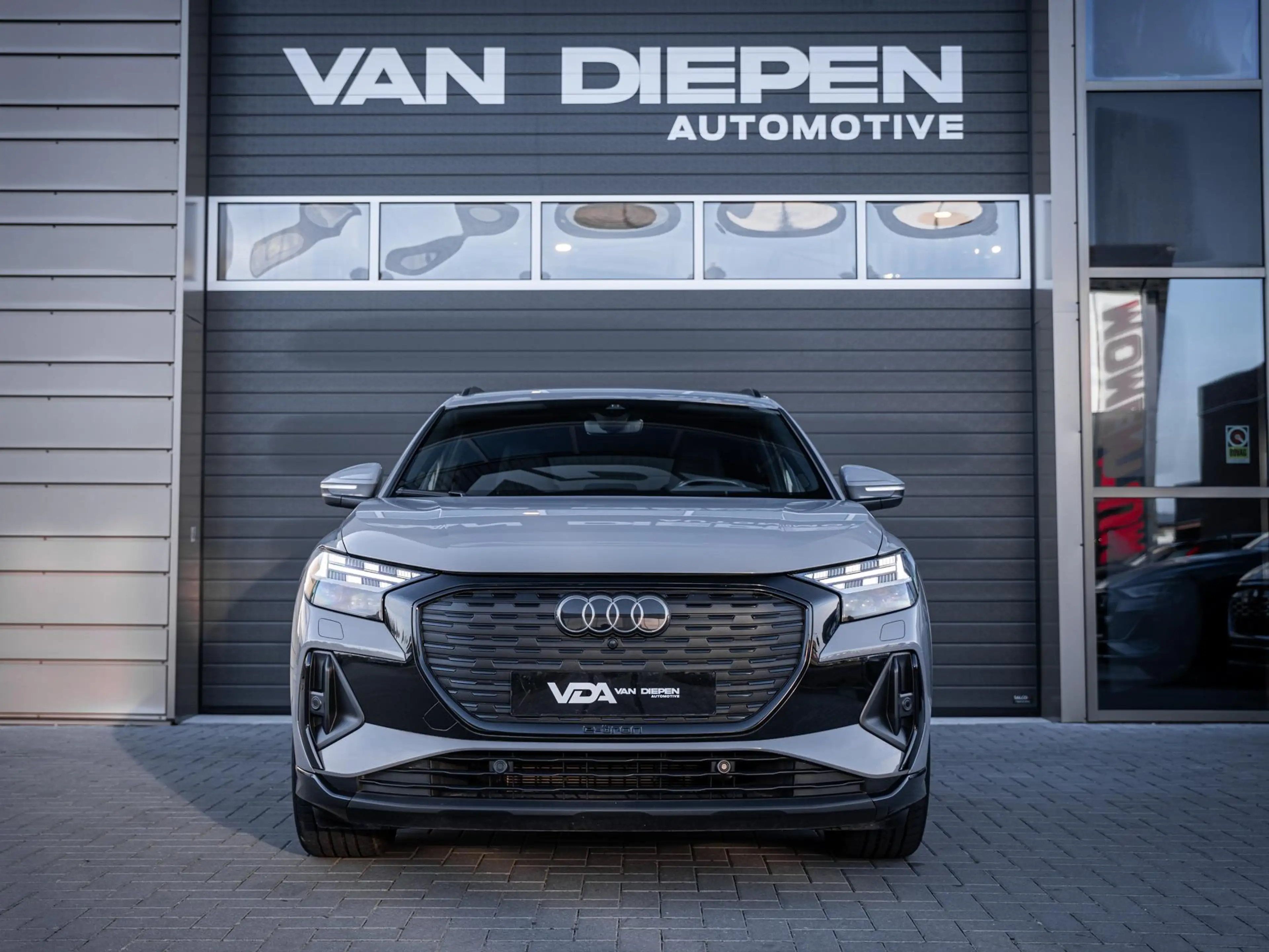 Audi Q4 e-tron 45 S Edition 82 kWh 3x S-Line l RS stoel l Elek. S — photo 3