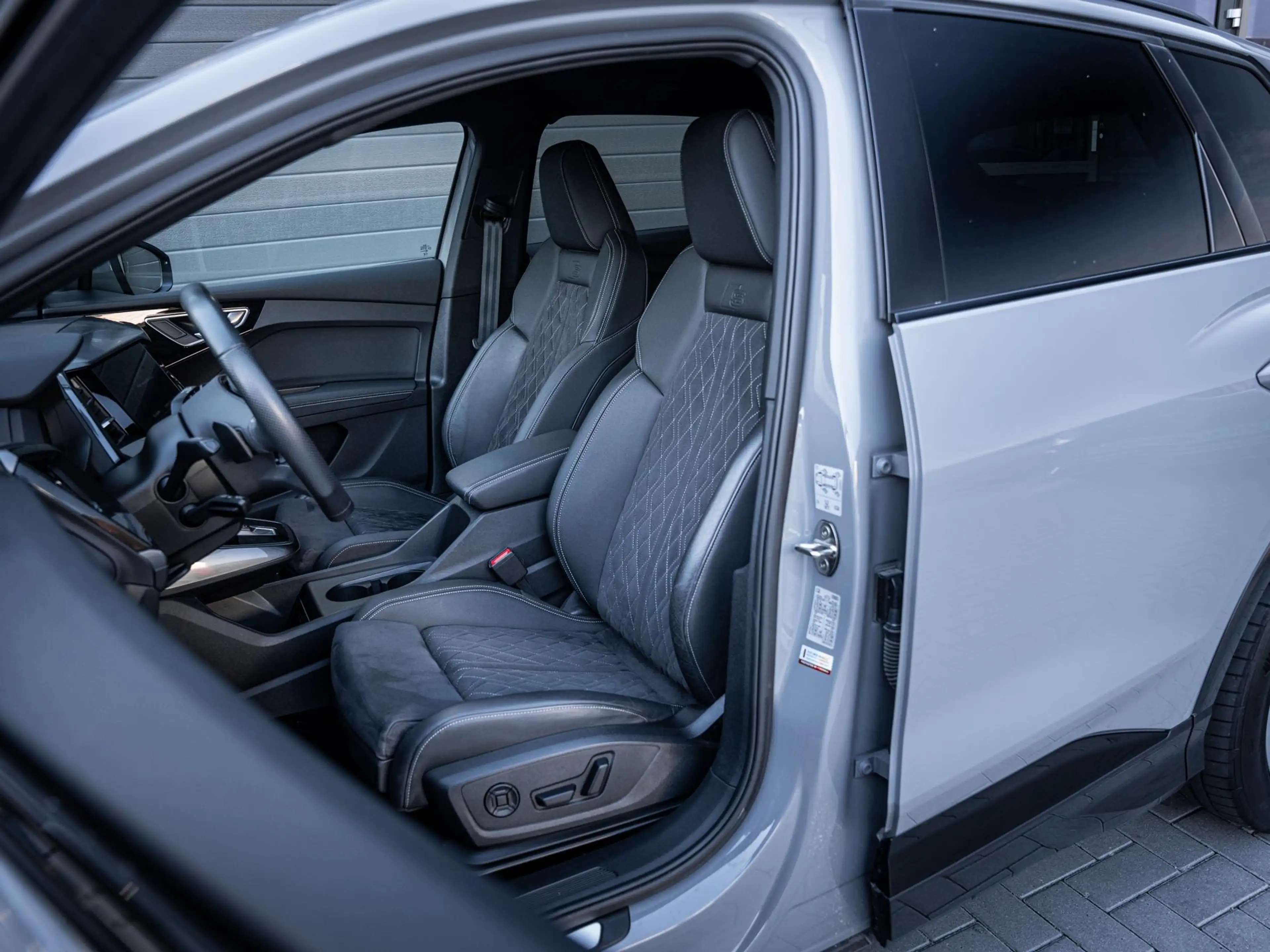 Audi Q4 e-tron 45 S Edition 82 kWh 3x S-Line l RS stoel l Elek. S — photo 11