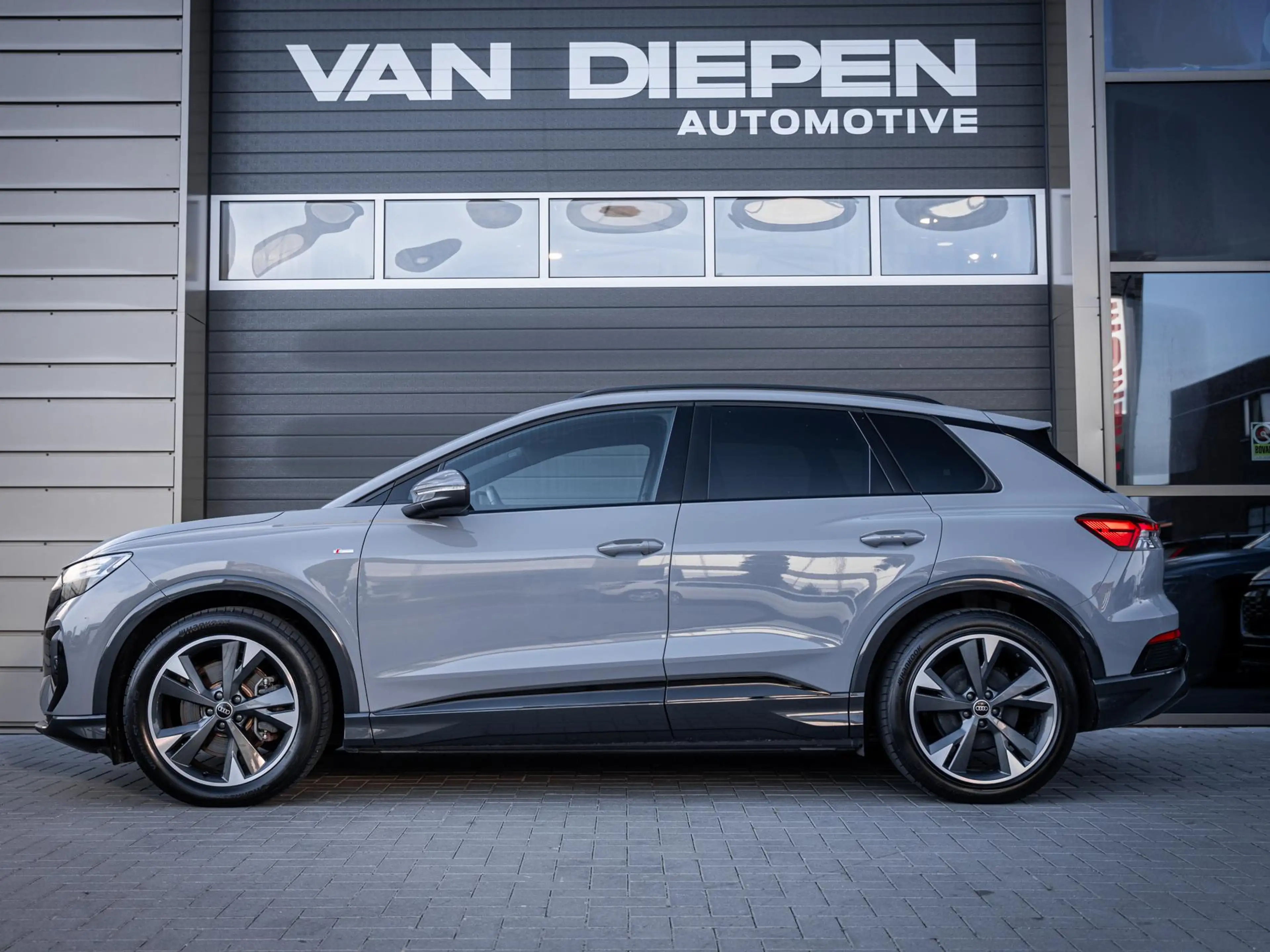 Audi Q4 e-tron 45 S Edition 82 kWh 3x S-Line l RS stoel l Elek. S — photo 9