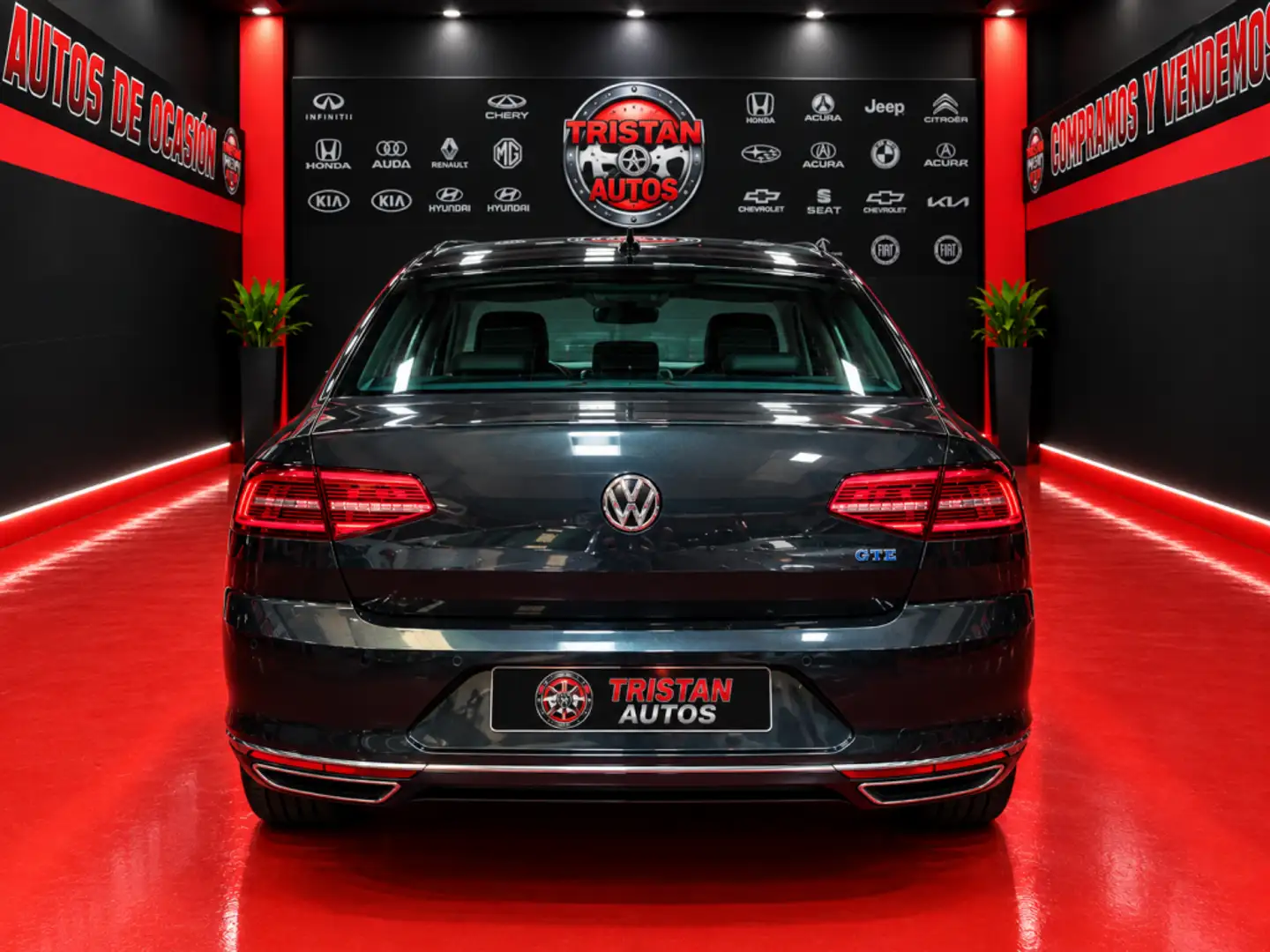 Volkswagen Passat GTE 1.4 TSI Negro - 2