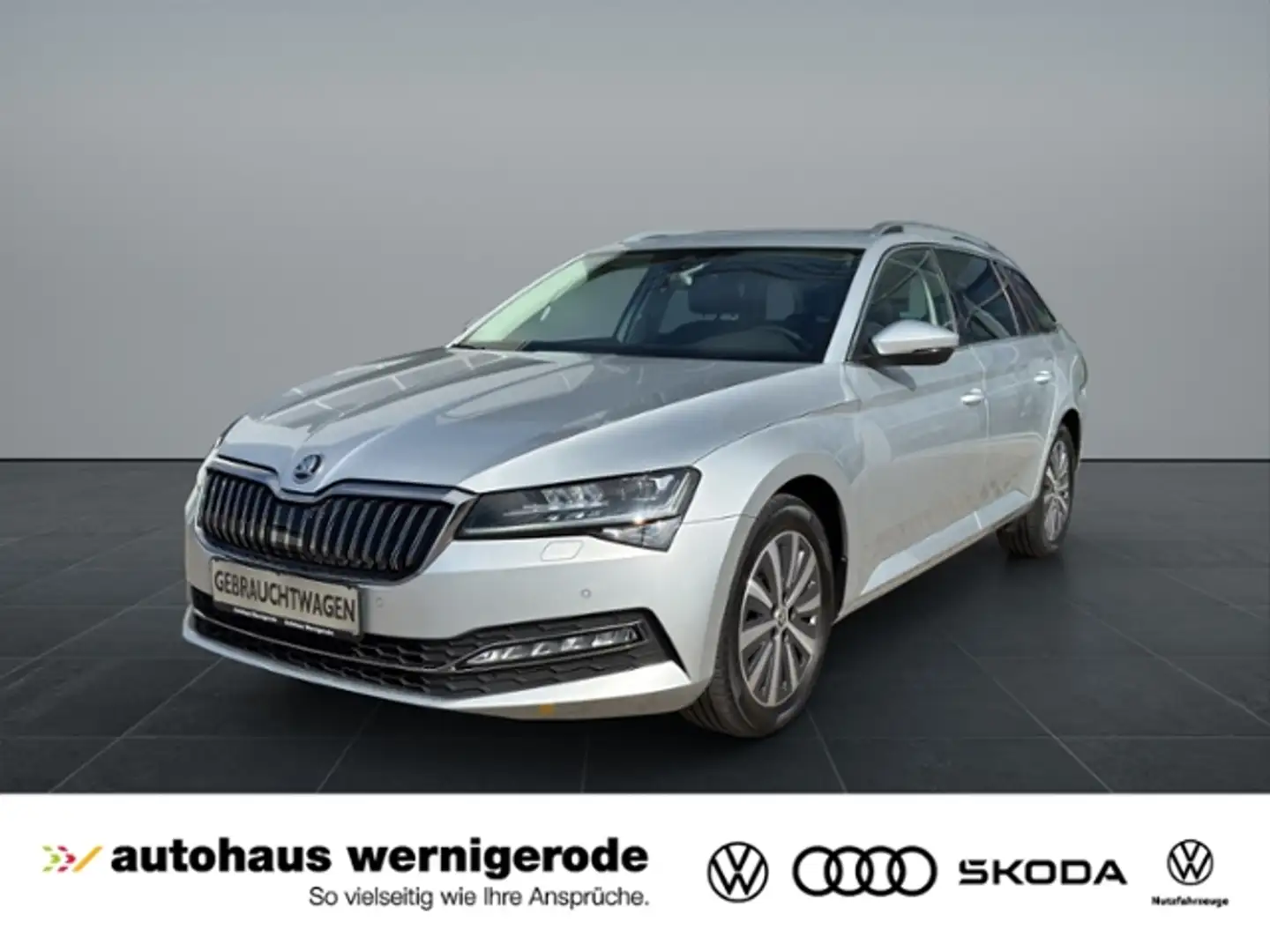 Skoda Superb Combi 2.0TDI Style Matrix/Navi/ACC/Kamera/App Silber - 1
