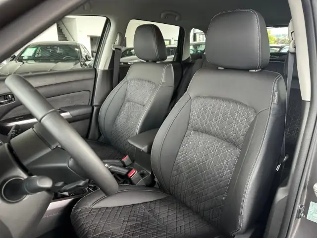 Suzuki Vitara view 9