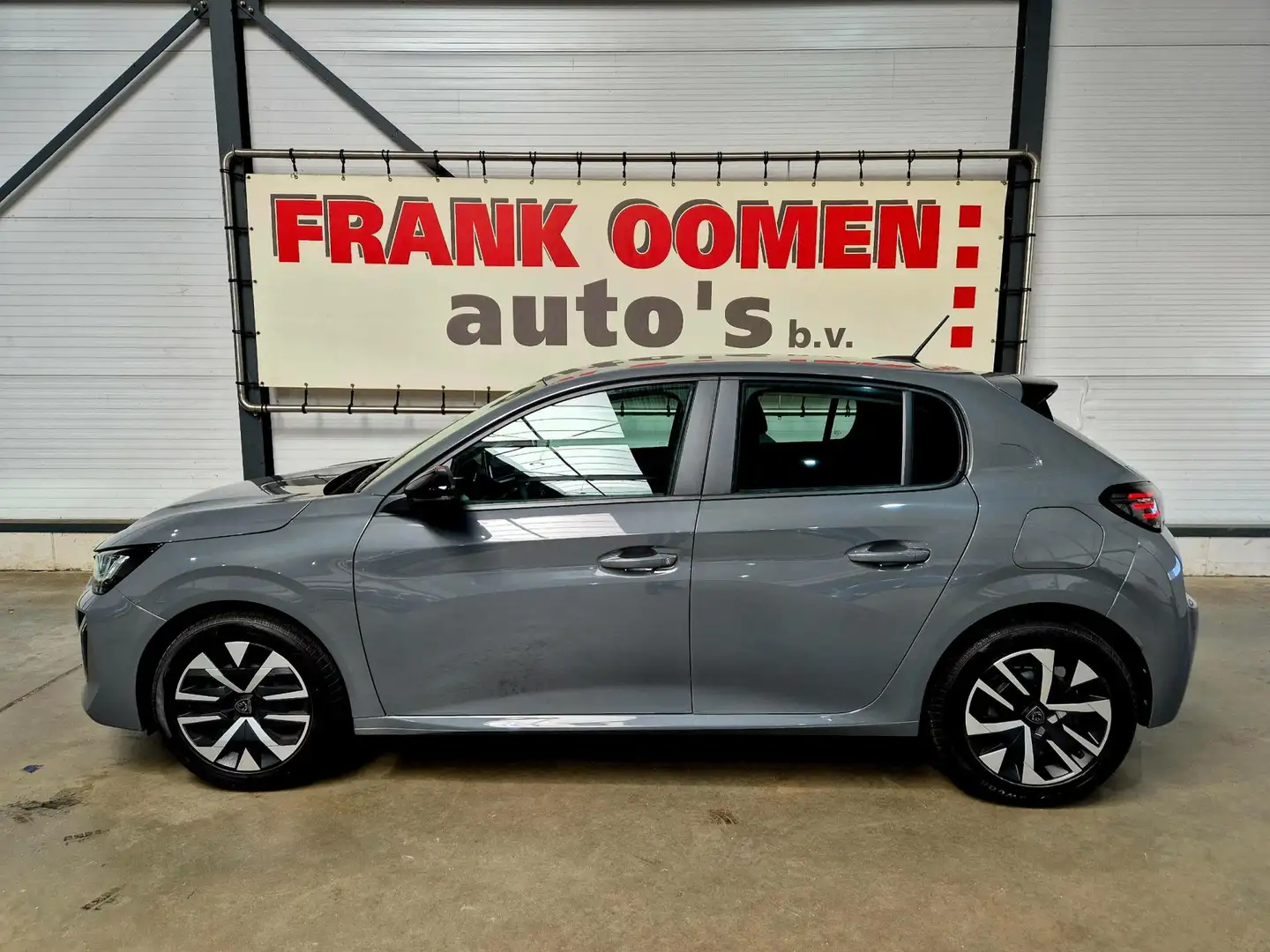 Peugeot 208 1.2 PureTech 75PK Active + LED|DAB|Draadloos Apple Grijs - 2
