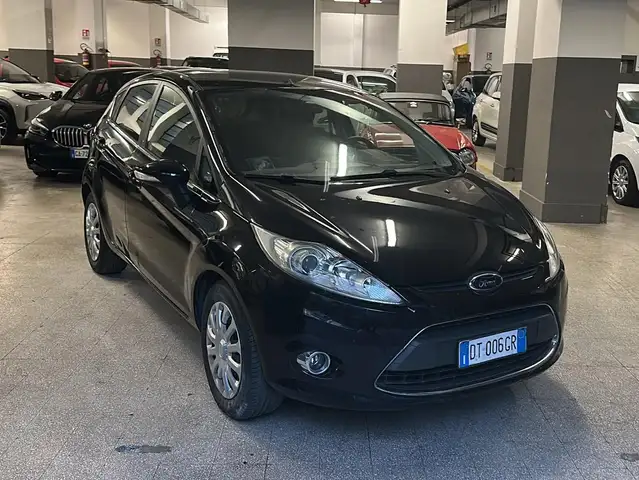 Ford Fiesta view 4