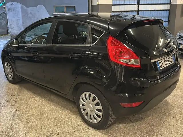 Ford Fiesta view 8
