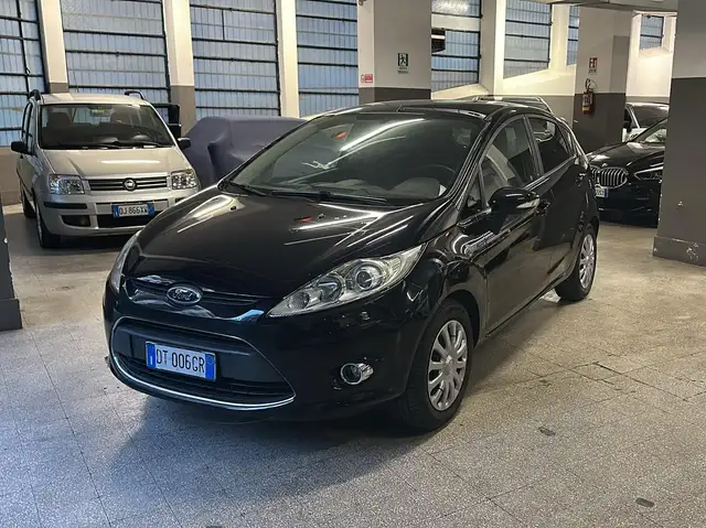 Ford Fiesta view 2