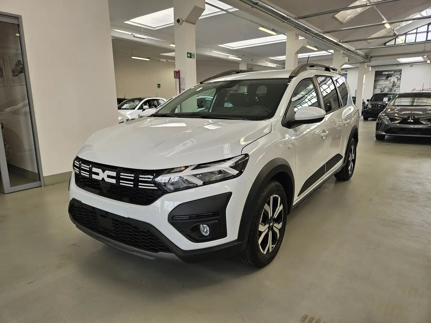 Dacia Jogger Jogger 1.0 tce Expression Gpl 100cv 7 posti Bianco - 1