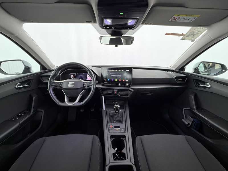 SEAT Leon ST 2.0 TDI Reference LED NAVI SITZHZG ASSIST — photo 13