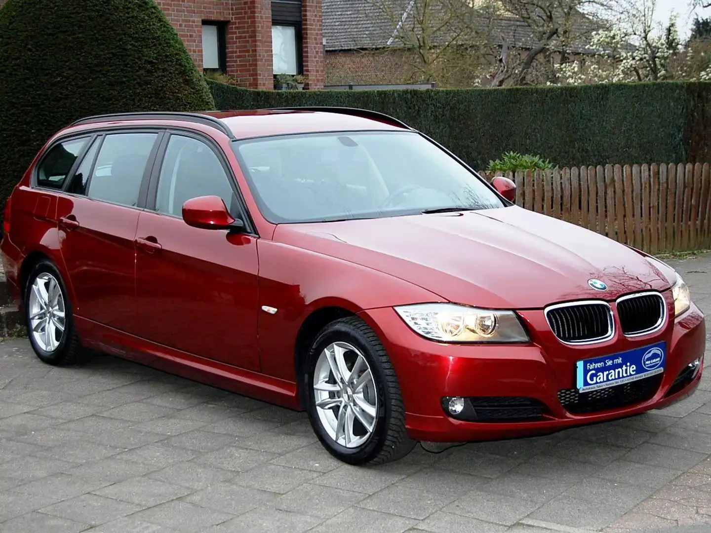BMW 318 318i * Scheckheft-2.Hand-Garantie * Rot - 1