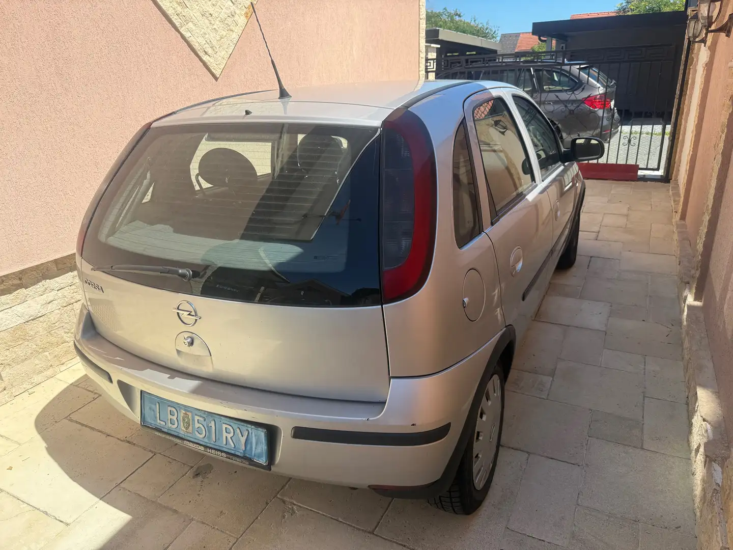 Opel Corsa 1,0 12V Sport klimatronik Euro 4 Silber - 2