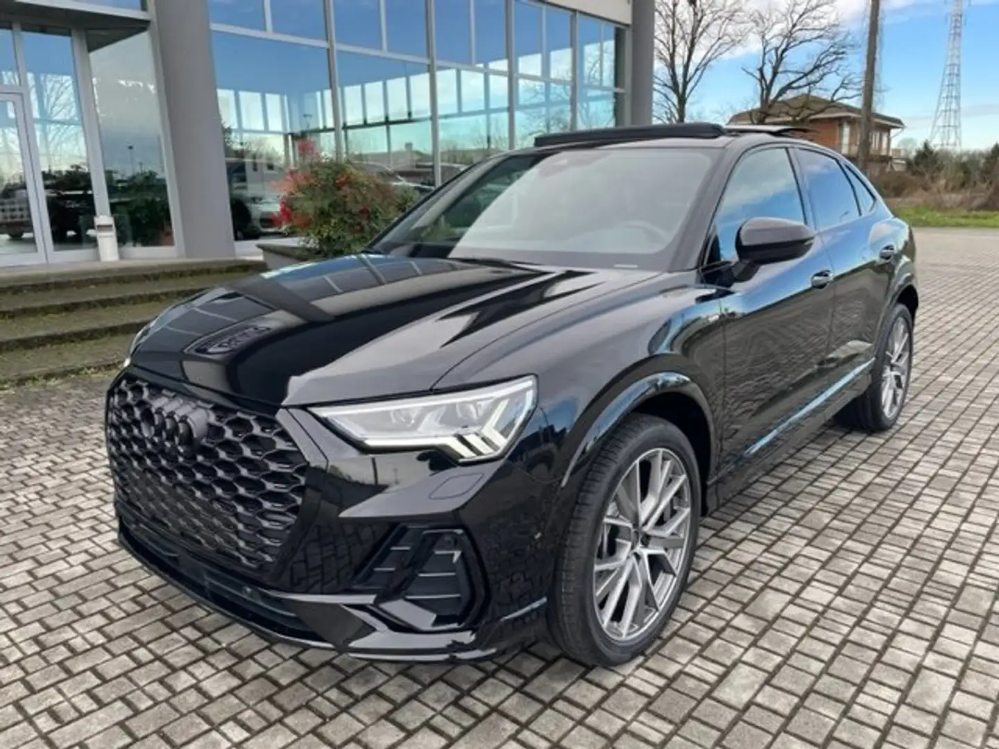 Audi Q3 SPB Sportback 40 TFSI quattro S tronic S Line 20 Noir - 2