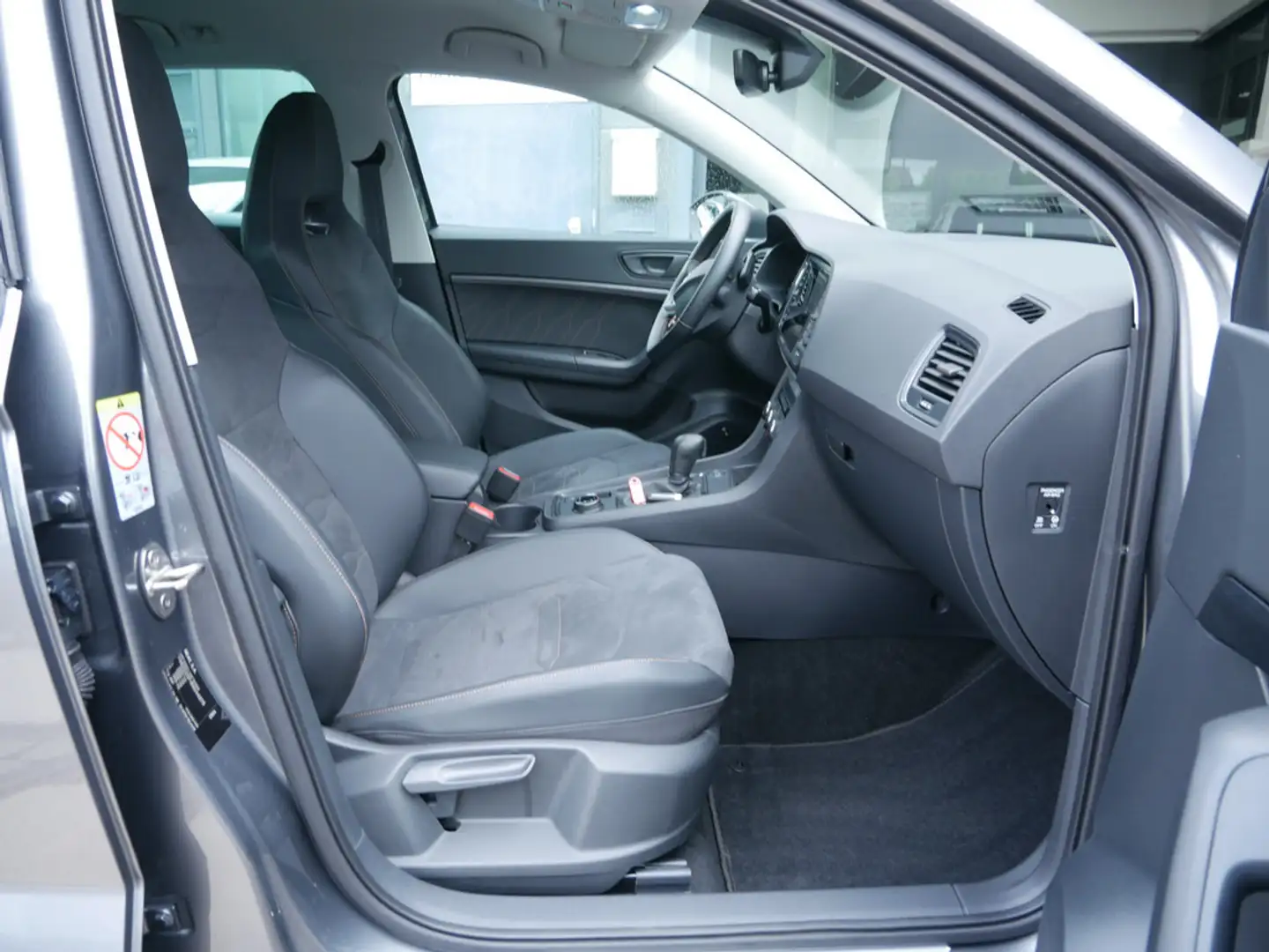 CUPRA Ateca 2.0 TSI 4Drive AHK ACC FACEL. LED 360° Grau - 2