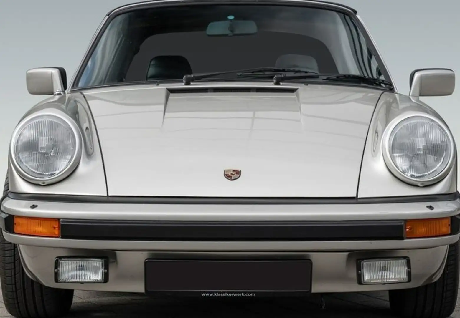 Porsche 911 SC 3.0 Срібний - 2