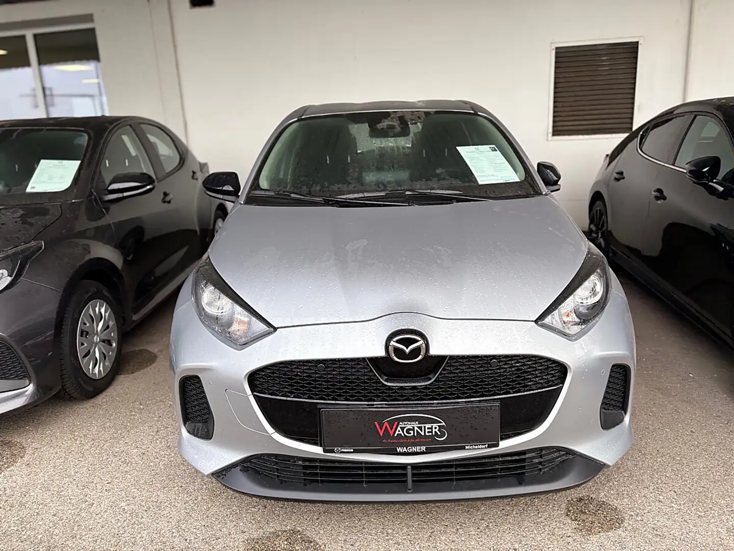 Mazda 2 Mazda2 Hybrid Exclusive Line Aut. Silber - 2