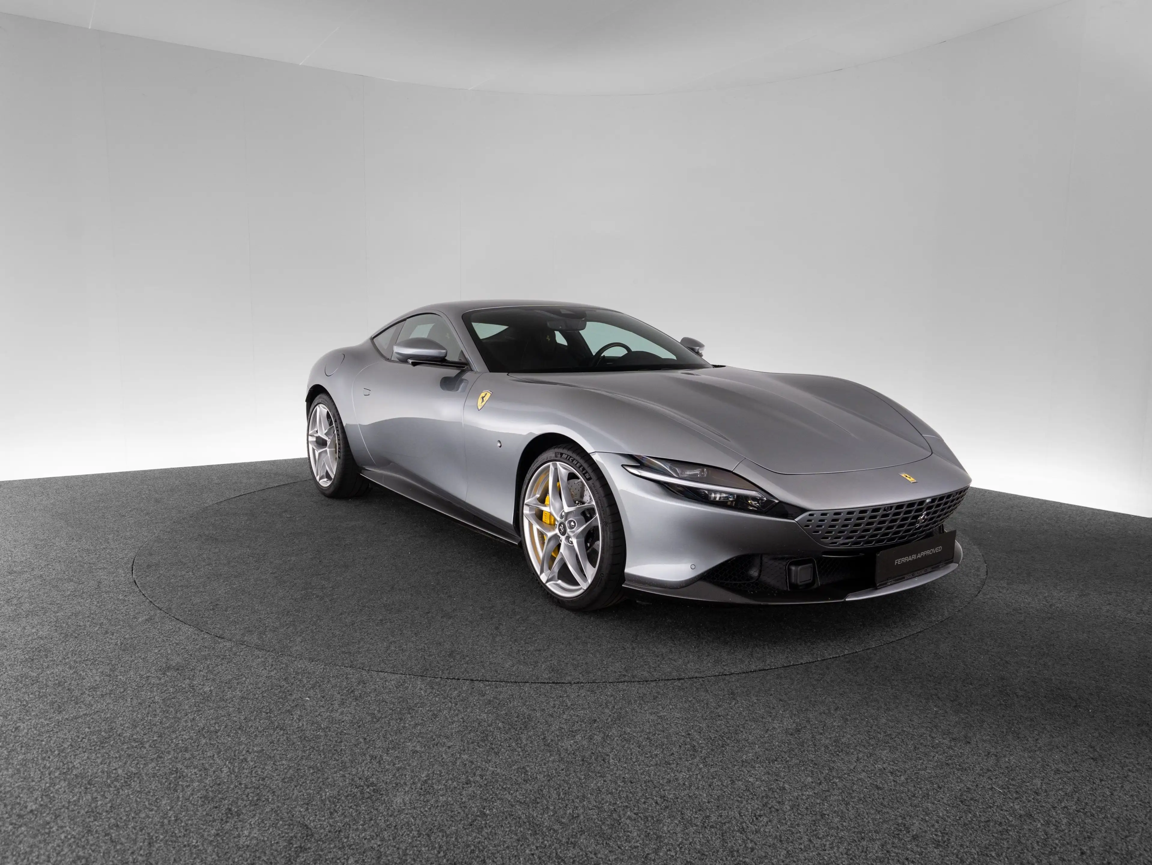 Ferrari Roma FERRARI SINGEN — photo 3