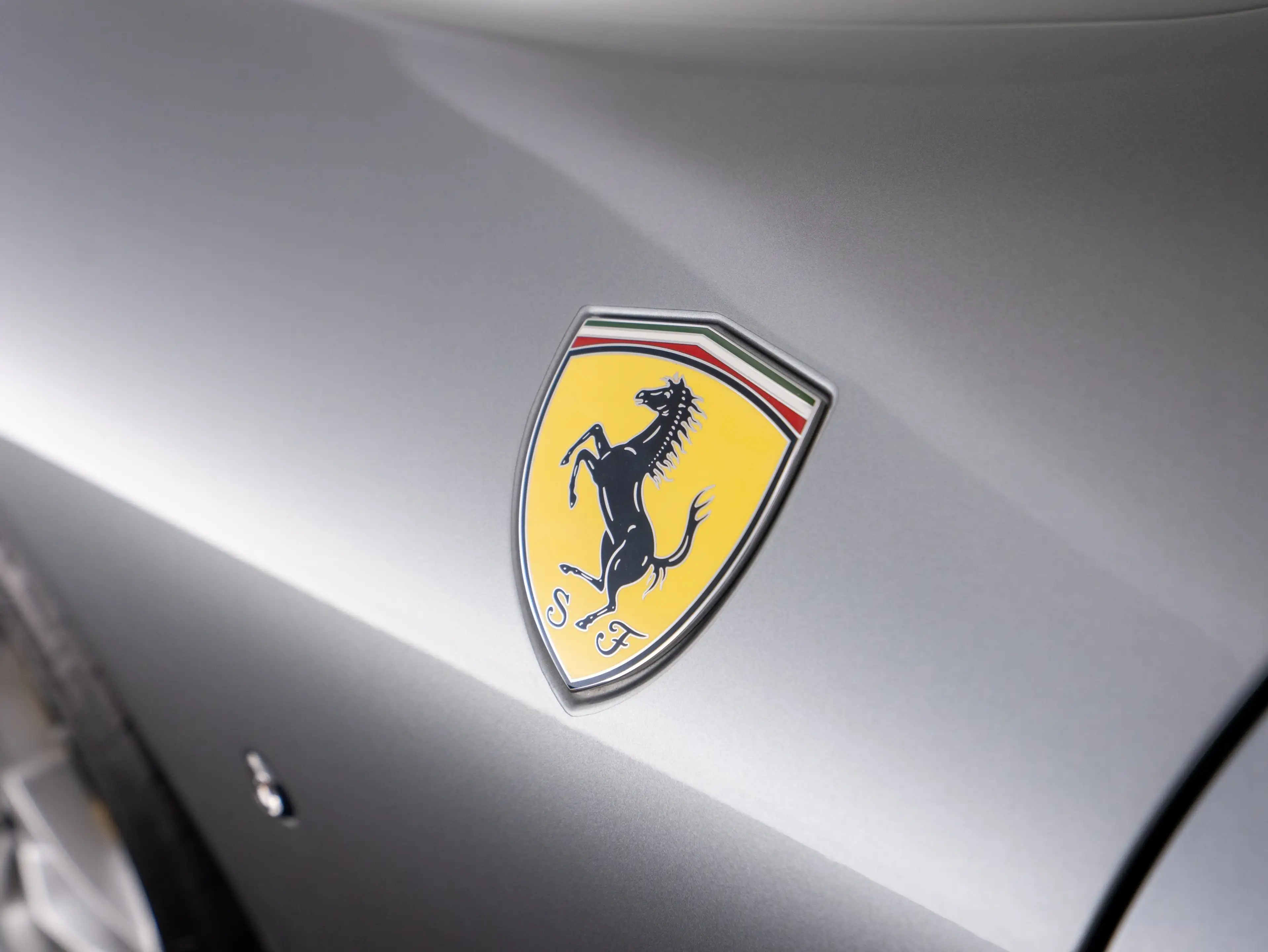 Ferrari Roma FERRARI SINGEN — photo 14