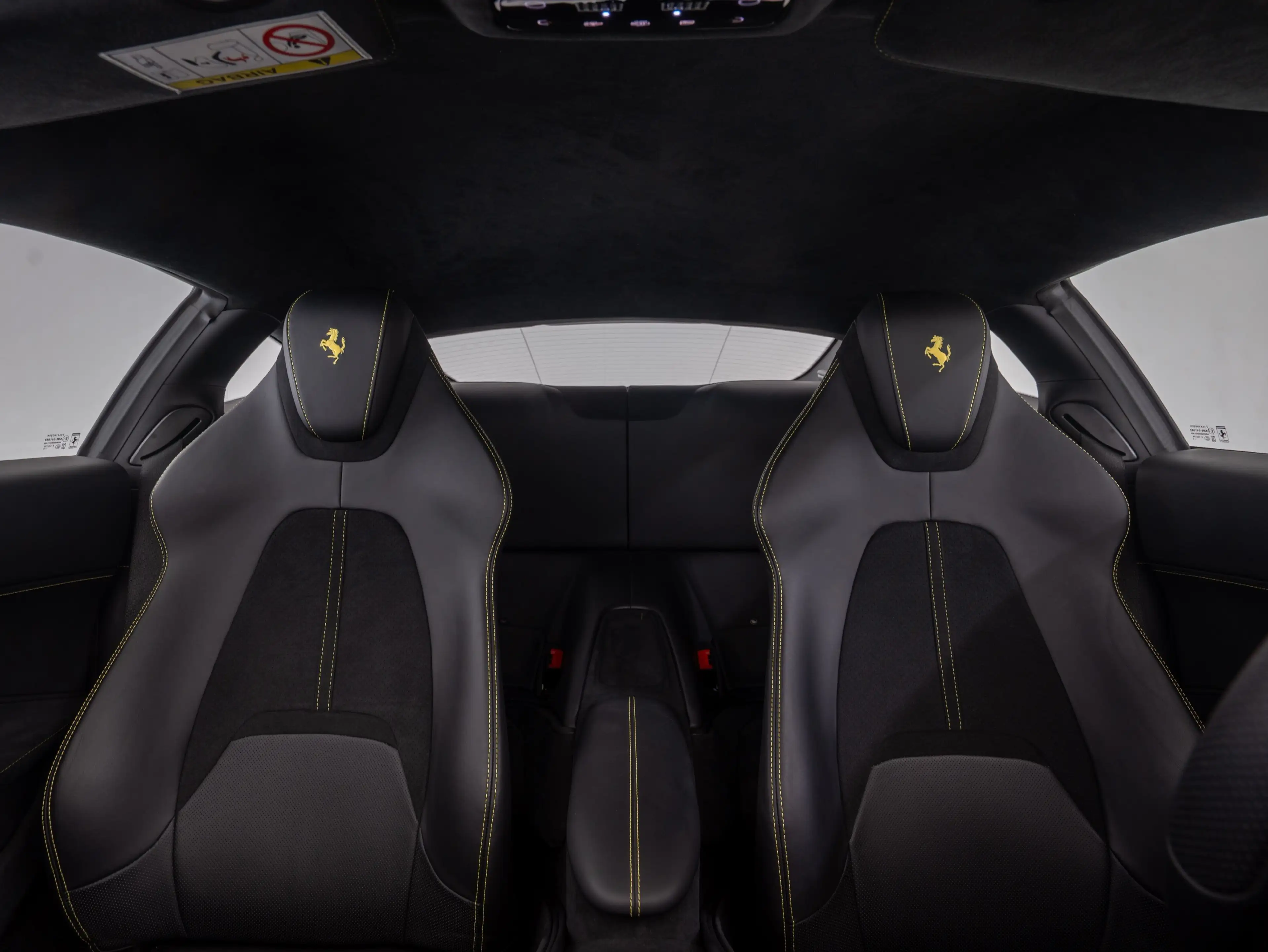 Ferrari Roma FERRARI SINGEN — photo 10