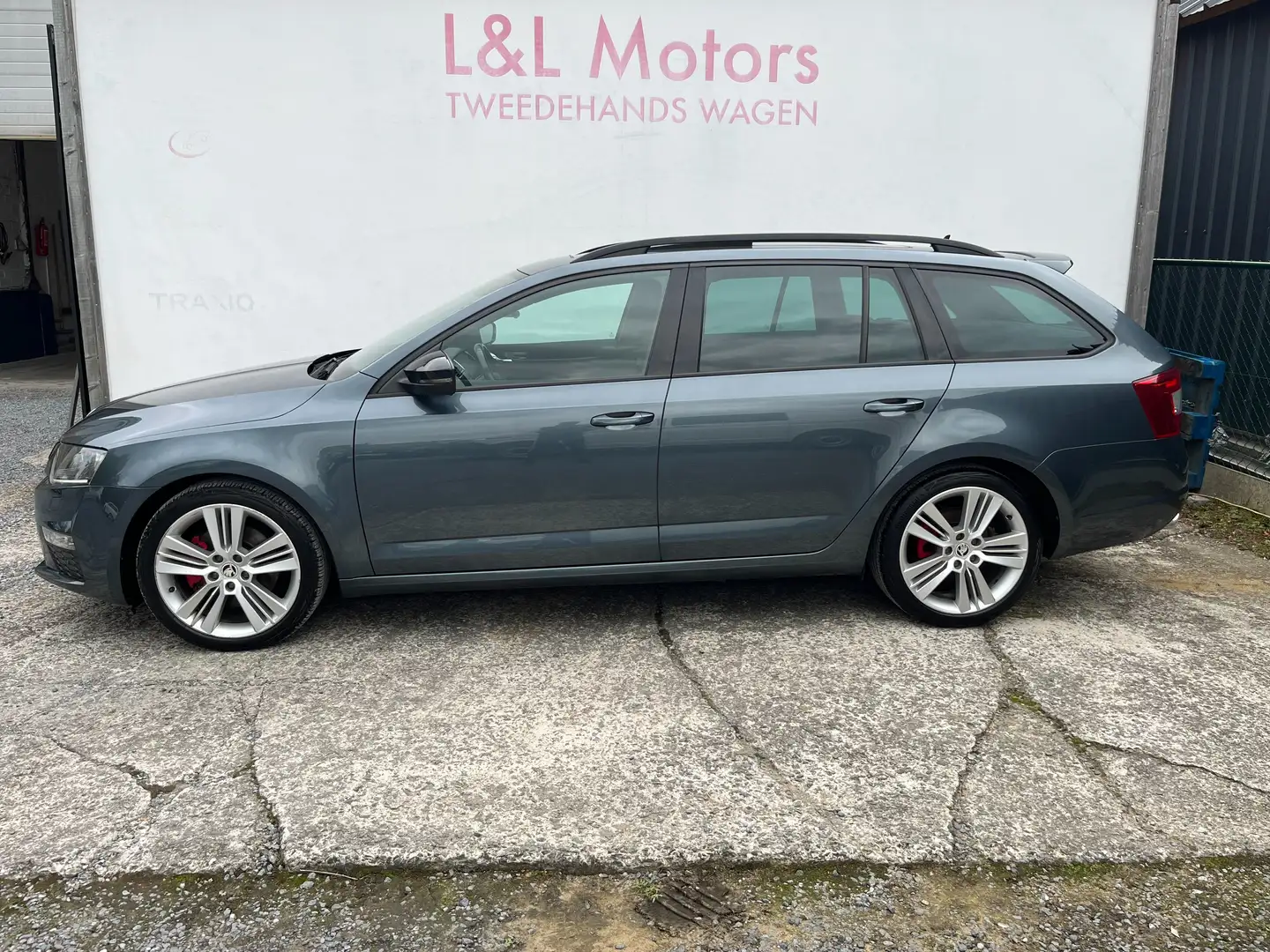 Skoda Octavia SW RS 2.0 CR TDi DSG*Panodak Keyless Xenon* Gris - 2