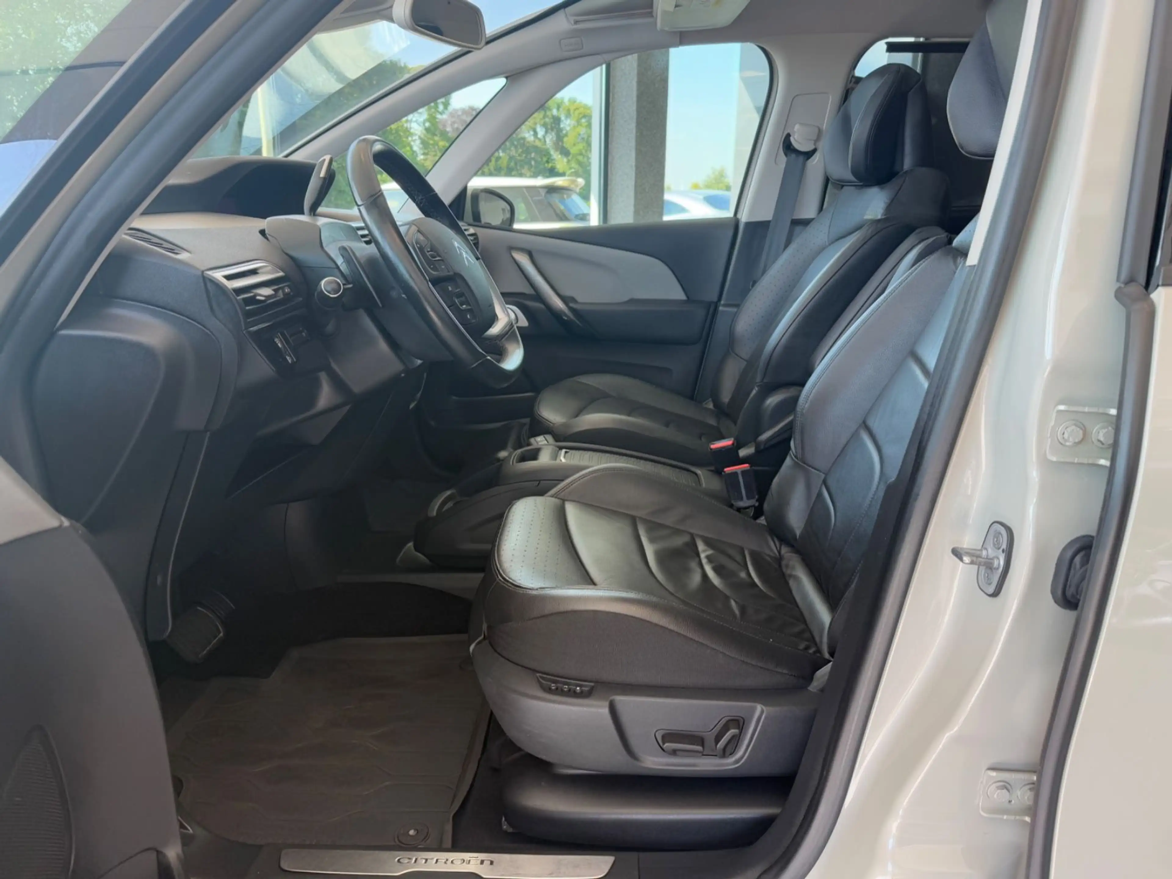 Citroen Grand C4 Picasso /Spacetourer Shine Auto. 7Sitze — photo 2
