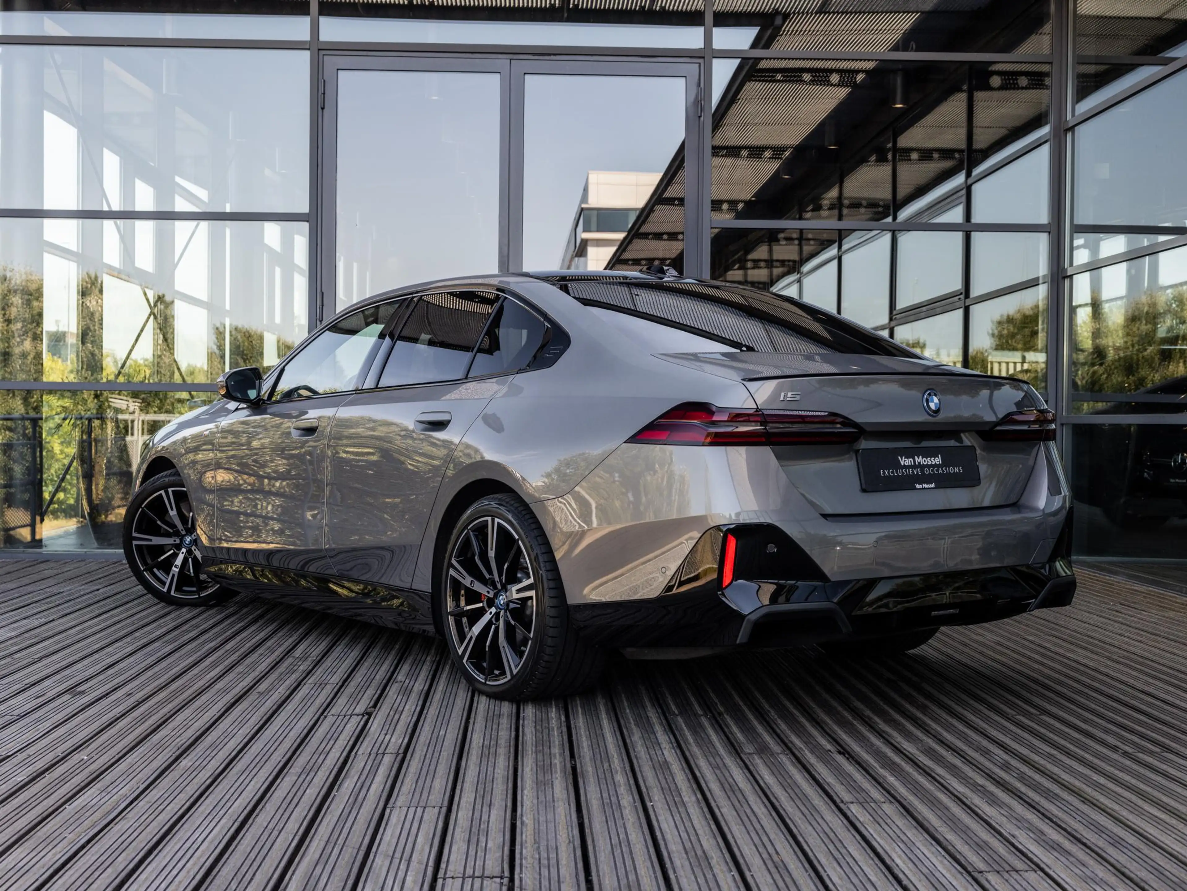 BMW i5 eDrive40 84 kWh | M-SPORT PRO | SOH 97 % | HARMAN — photo 11