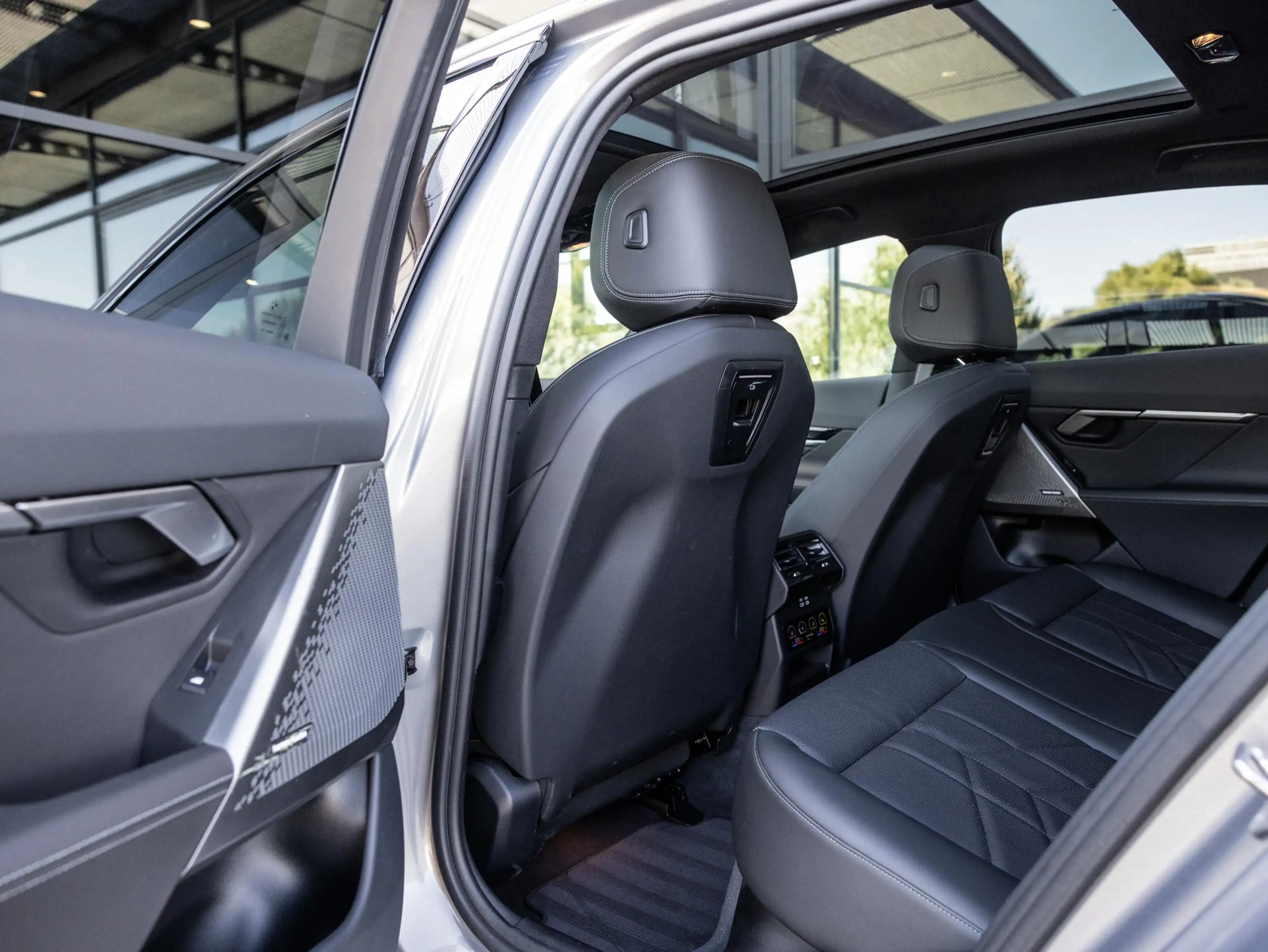 BMW i5 eDrive40 84 kWh | M-SPORT PRO | SOH 97 % | HARMAN — photo 13