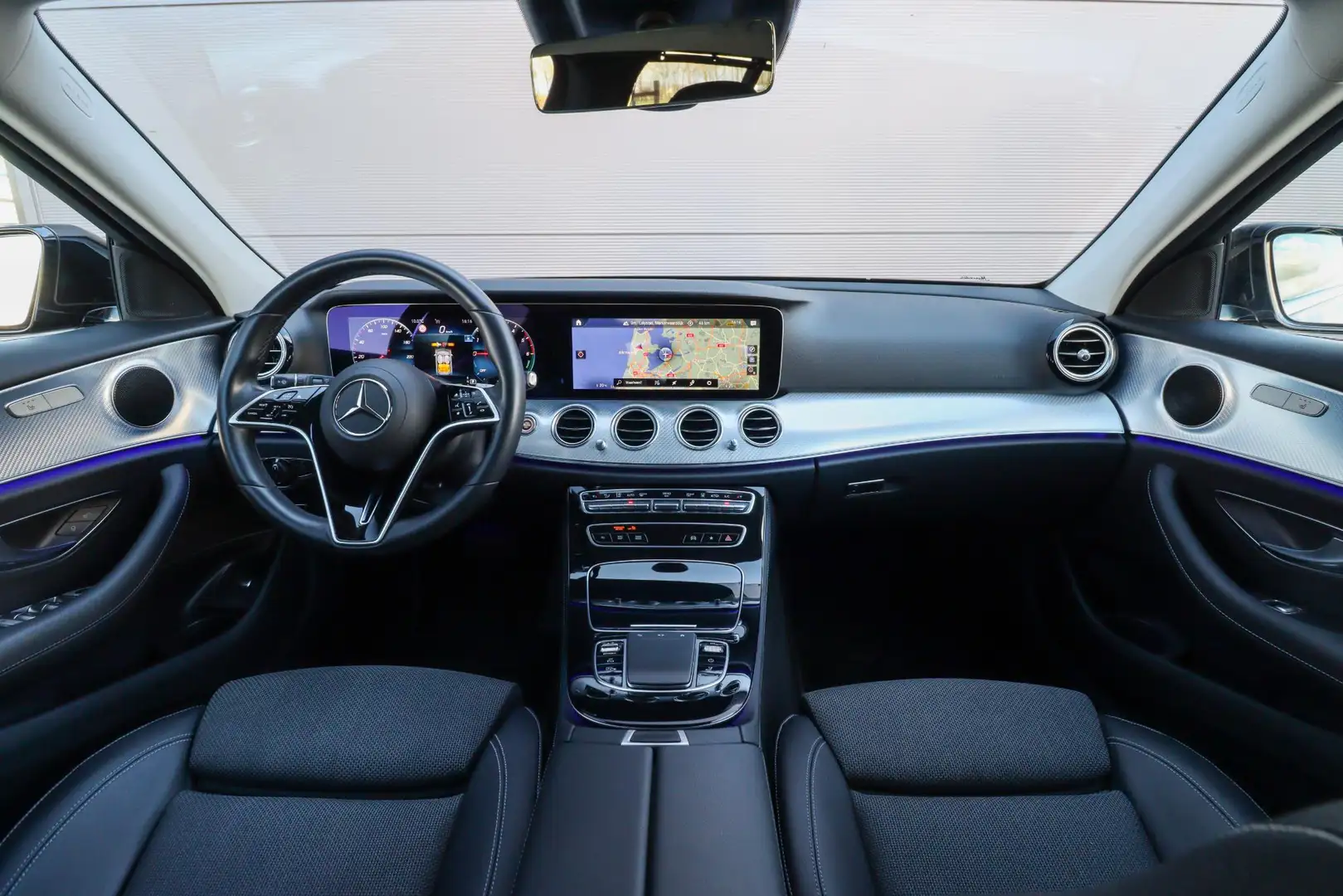Mercedes-Benz E 300 Estate de 4MATIC Avantgarde | PHEV |  Rijklaarprij Zwart - 2
