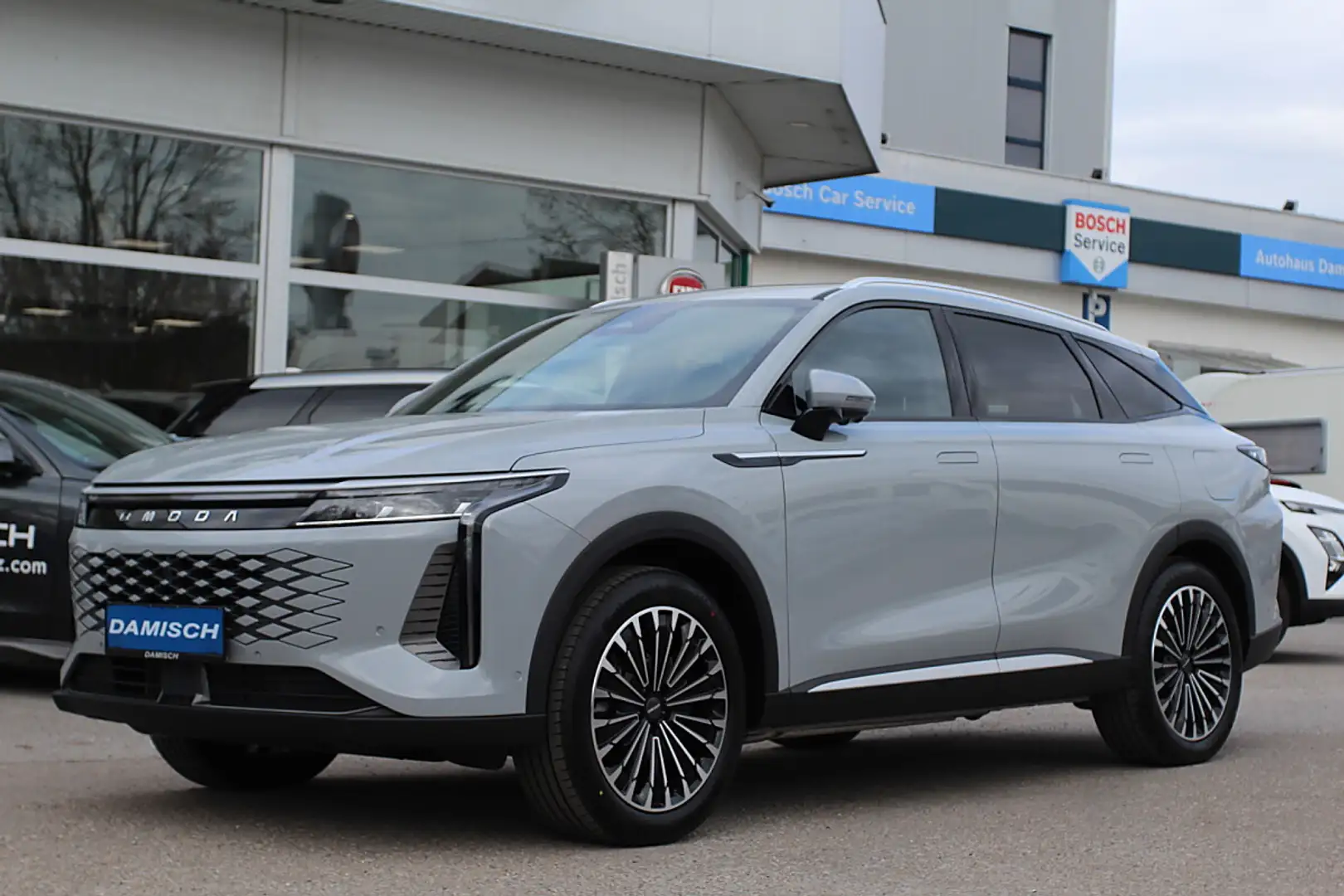 Omoda 9 PHEV 1.5TGDi Premium Line AWD Grau - 1
