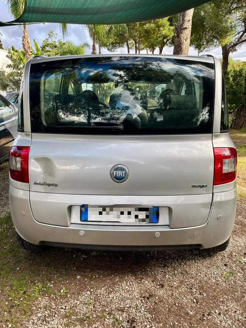 Fiat Multipla Multipla II 2004 1.9 mjt Dynamic 120cv Plateado - 2