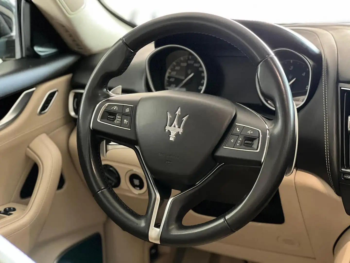 Maserati Levante Maserati Levante Gran Sport 3.0 V6 275 cv diesel Nero - 1