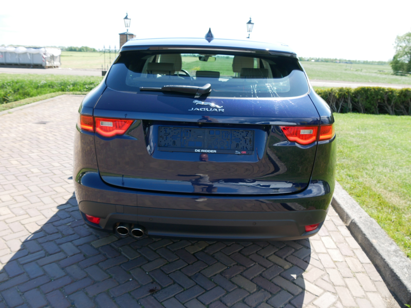 Jaguar F-Pace 2.0d AWD Prestige AUT. LEATHER PANO ** 12999 NETTO — photo 8