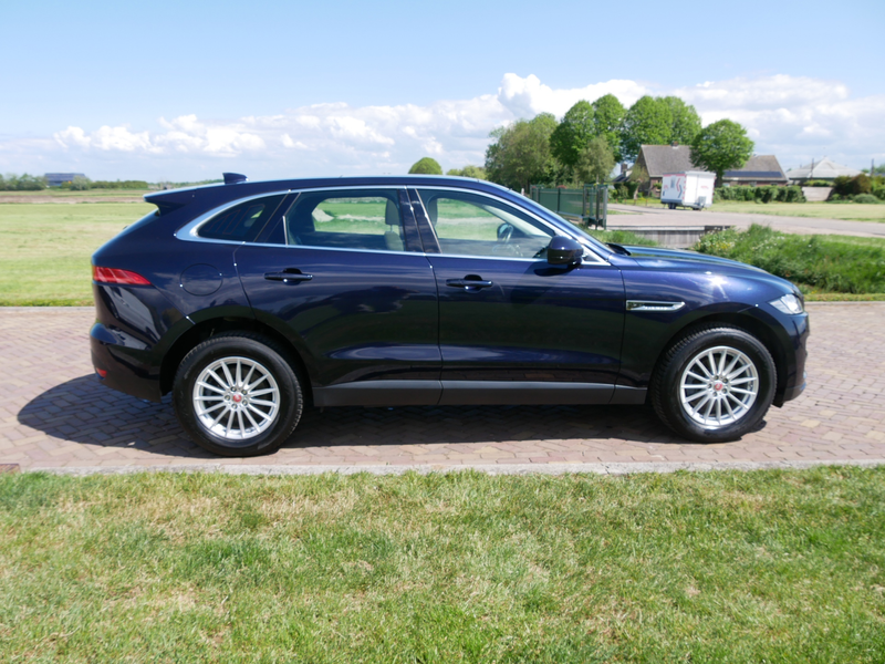 Jaguar F-Pace 2.0d AWD Prestige AUT. LEATHER PANO ** 12999 NETTO — photo 6