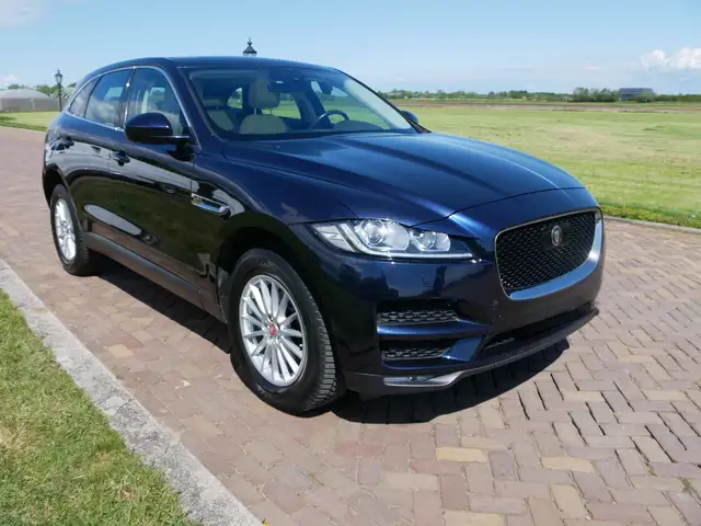 Jaguar F-Pace 2.0d AWD Prestige AUT. LEATHER PANO ** 11599 NETTO