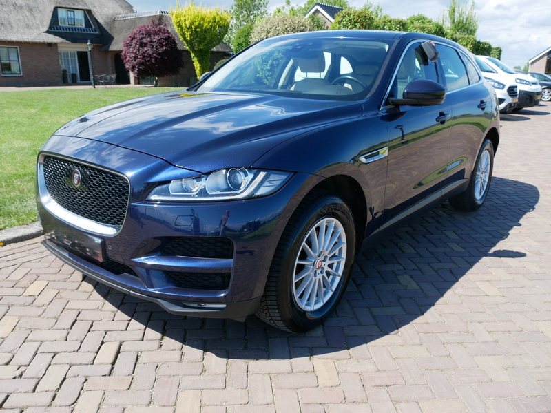 Jaguar F-Pace 2.0d AWD Prestige AUT. LEATHER PANO ** 12999 NETTO — photo 4