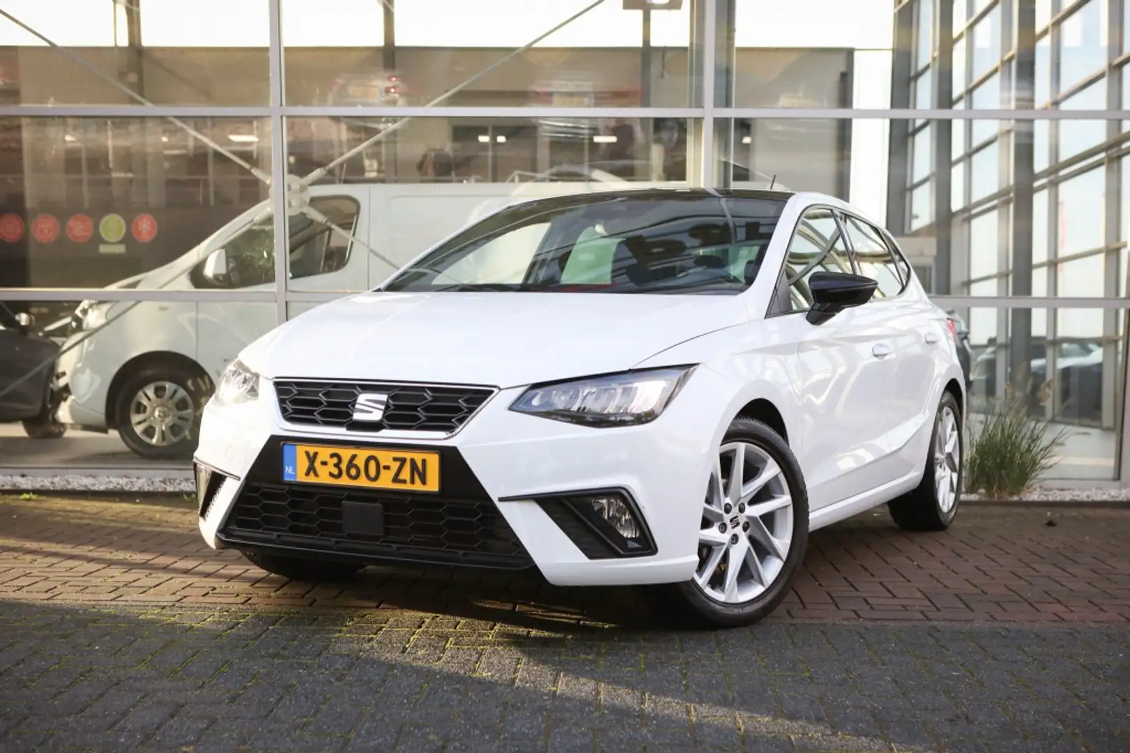 SEAT Ibiza 1.0 Style FR Wit - 1