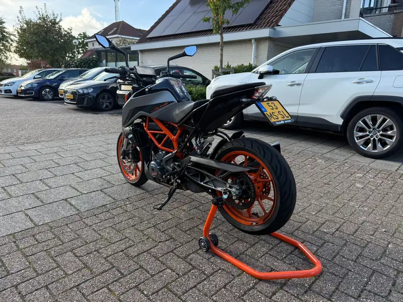 KTM 390 Duke - foto 7