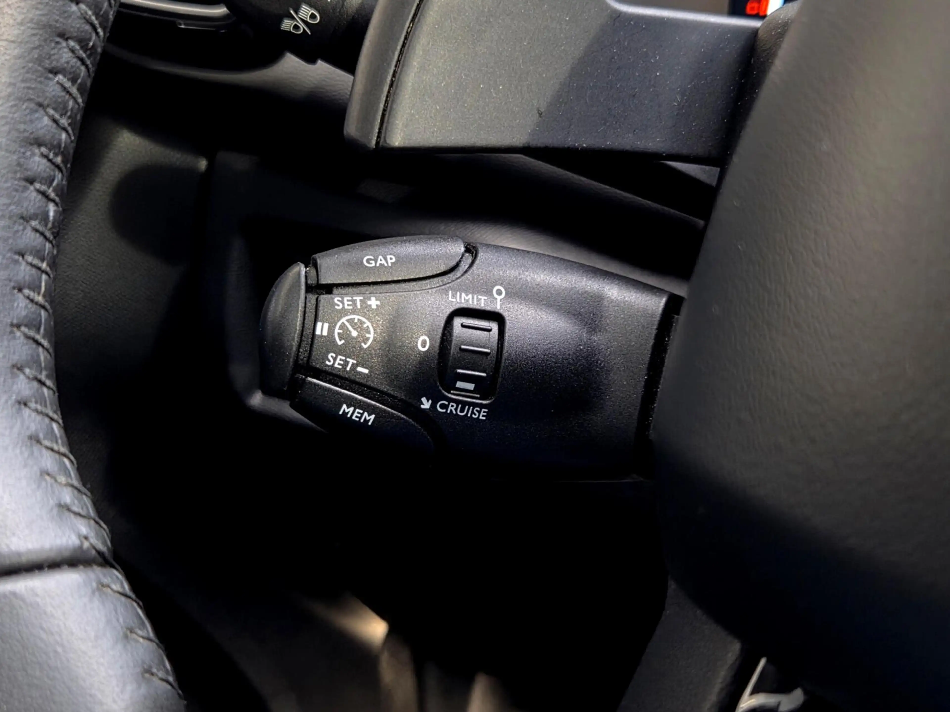 Citroen C5 Aircross 1.2T Shine Automaat |Nav|Cam|Pano|Carpl. — photo 42